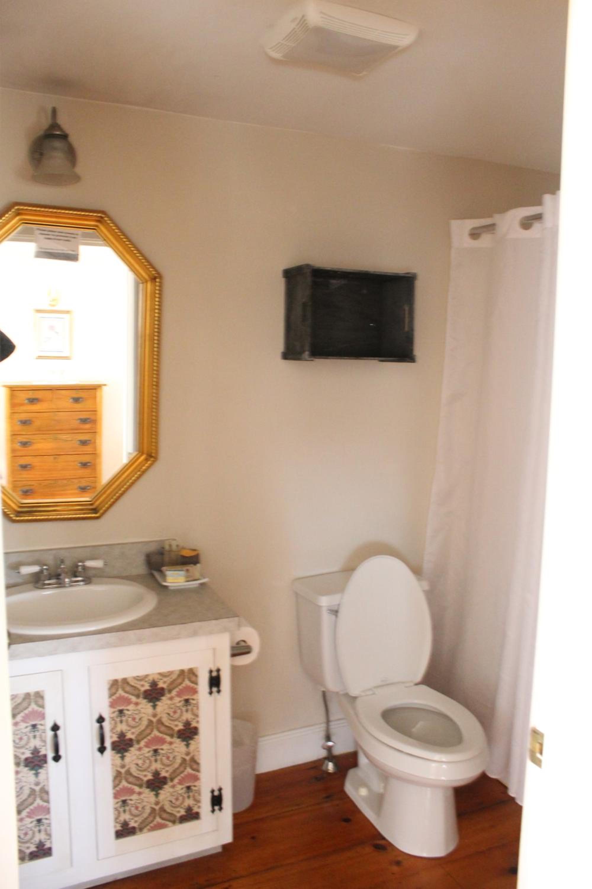 Quadruple Room - Photo 4