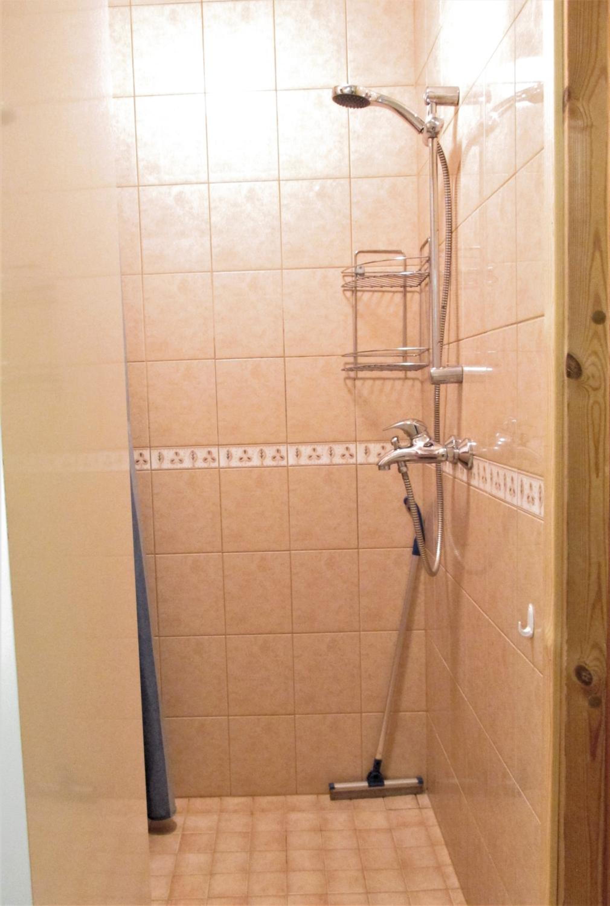 Quadruple Room - Photo 29