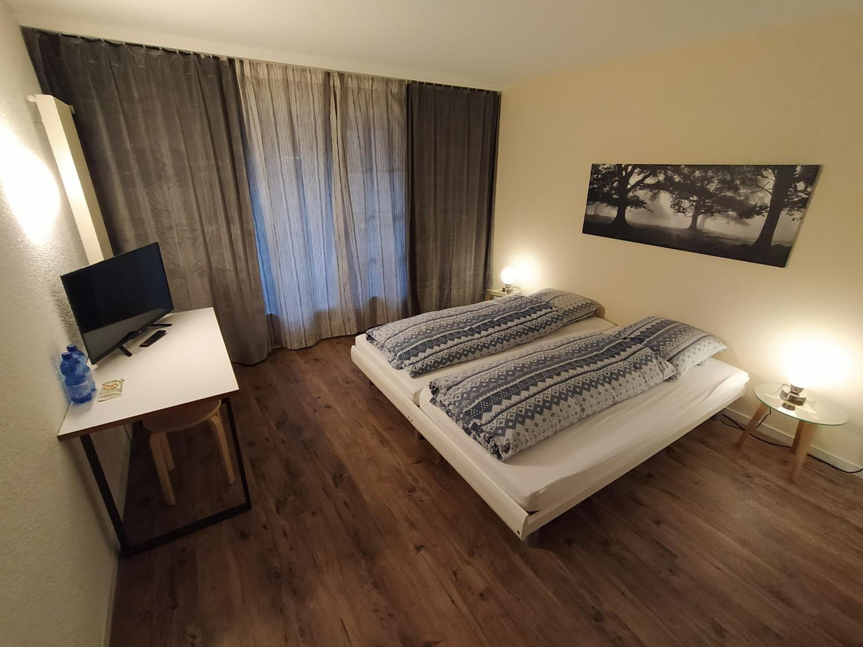 Double Room with Private Bathroom photo 2