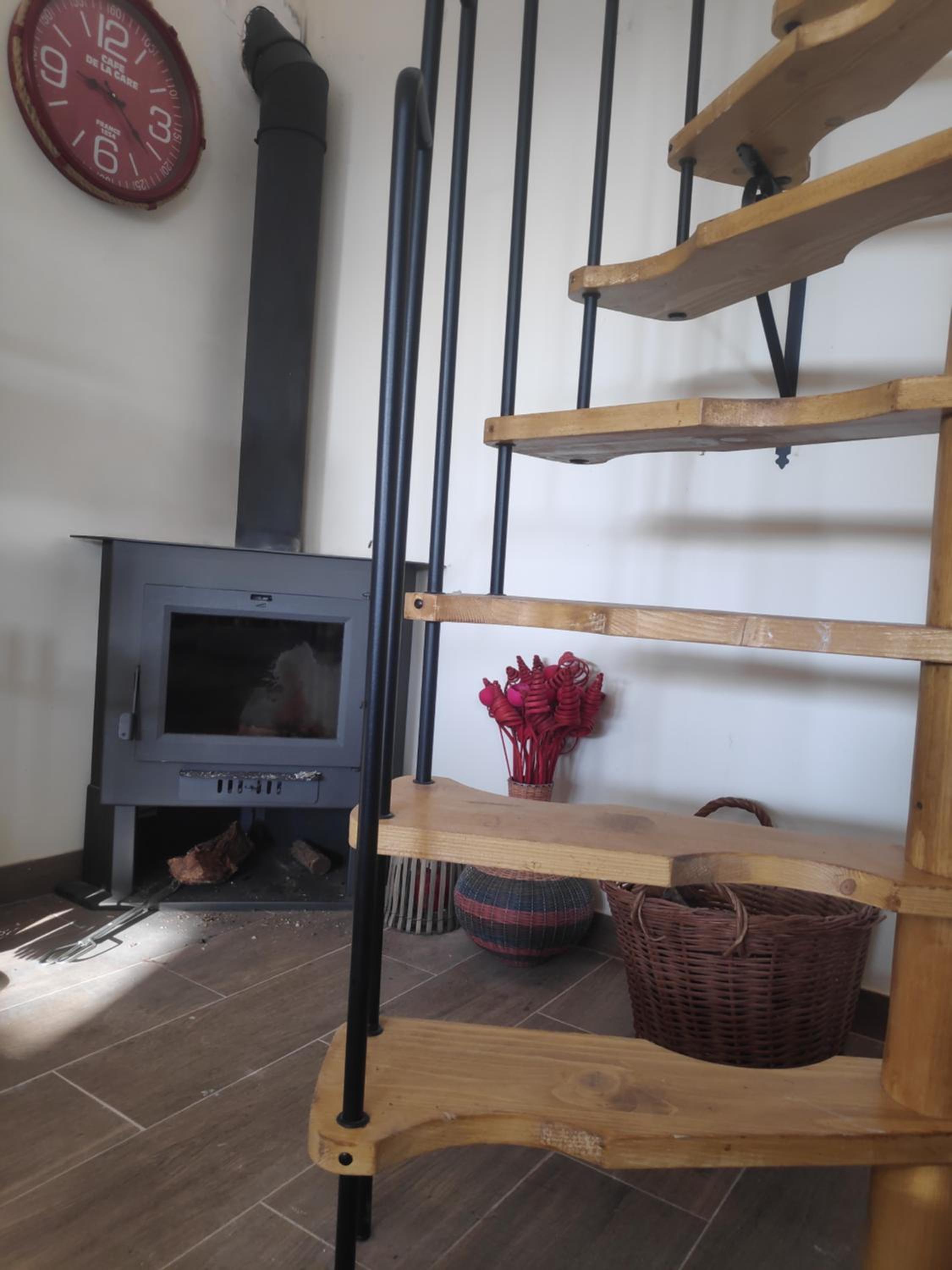 Three-Bedroom House photo 2