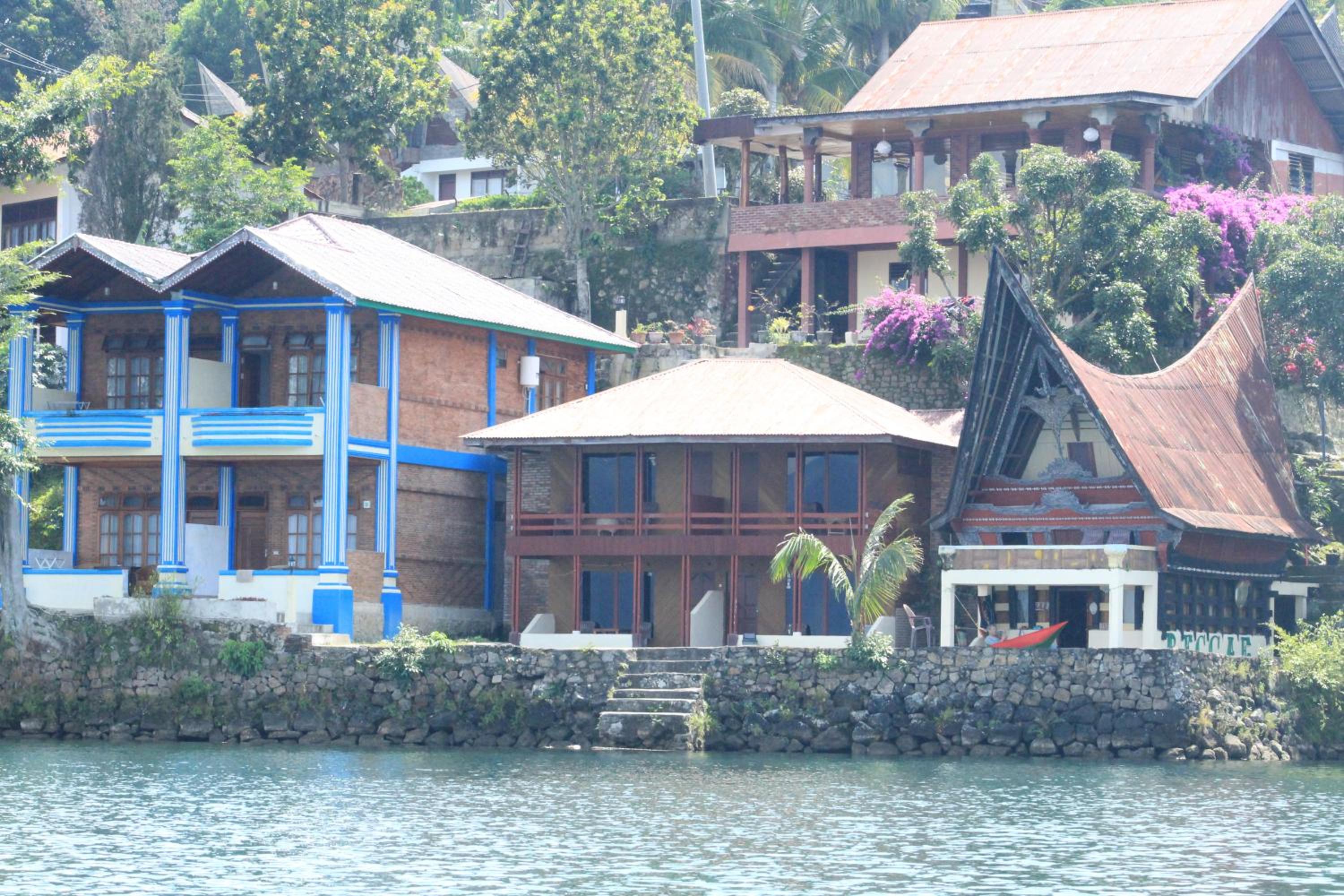 Triple Room with Lake View - Photo 18
