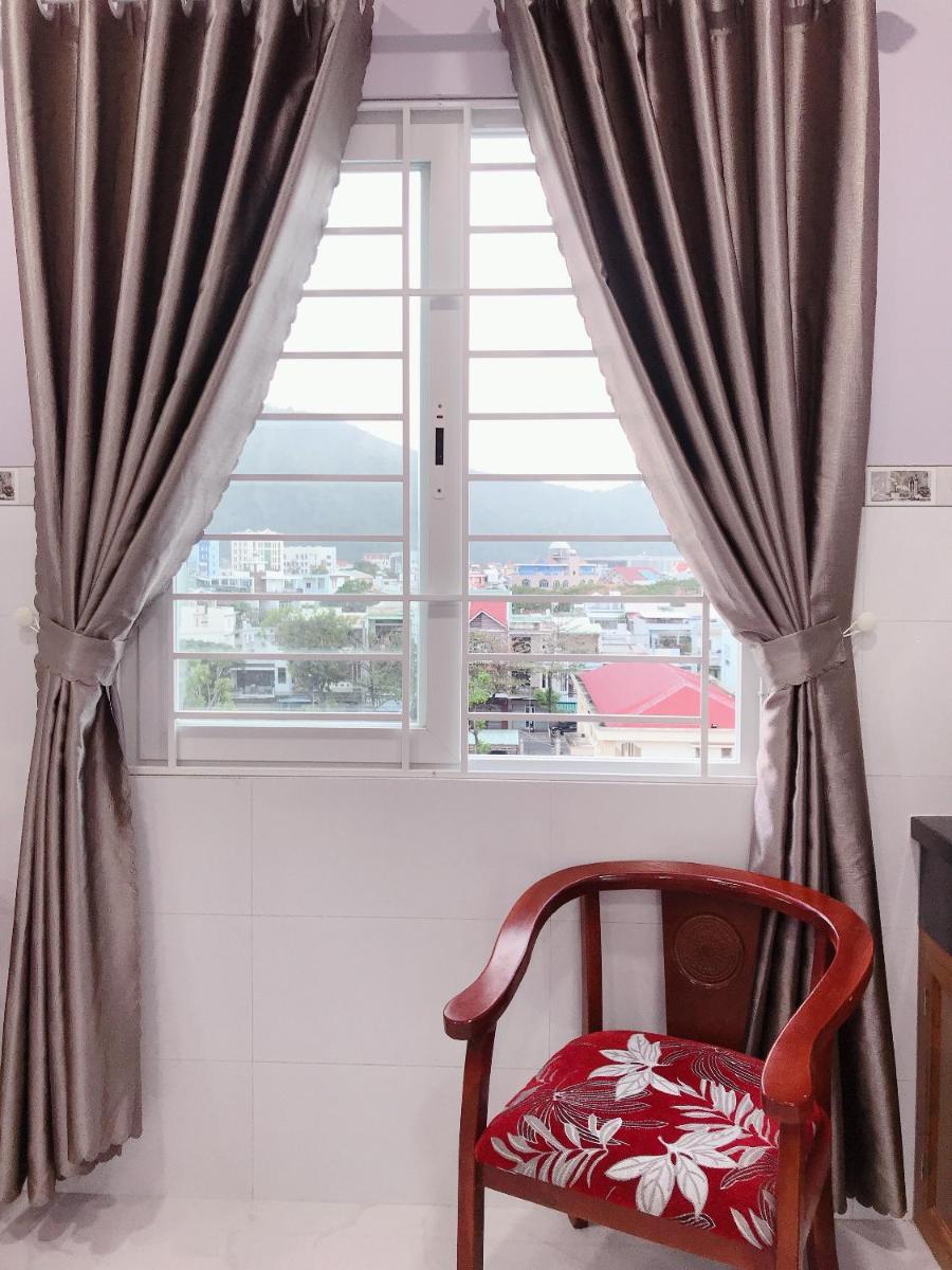 Studio with Balcony photo 3