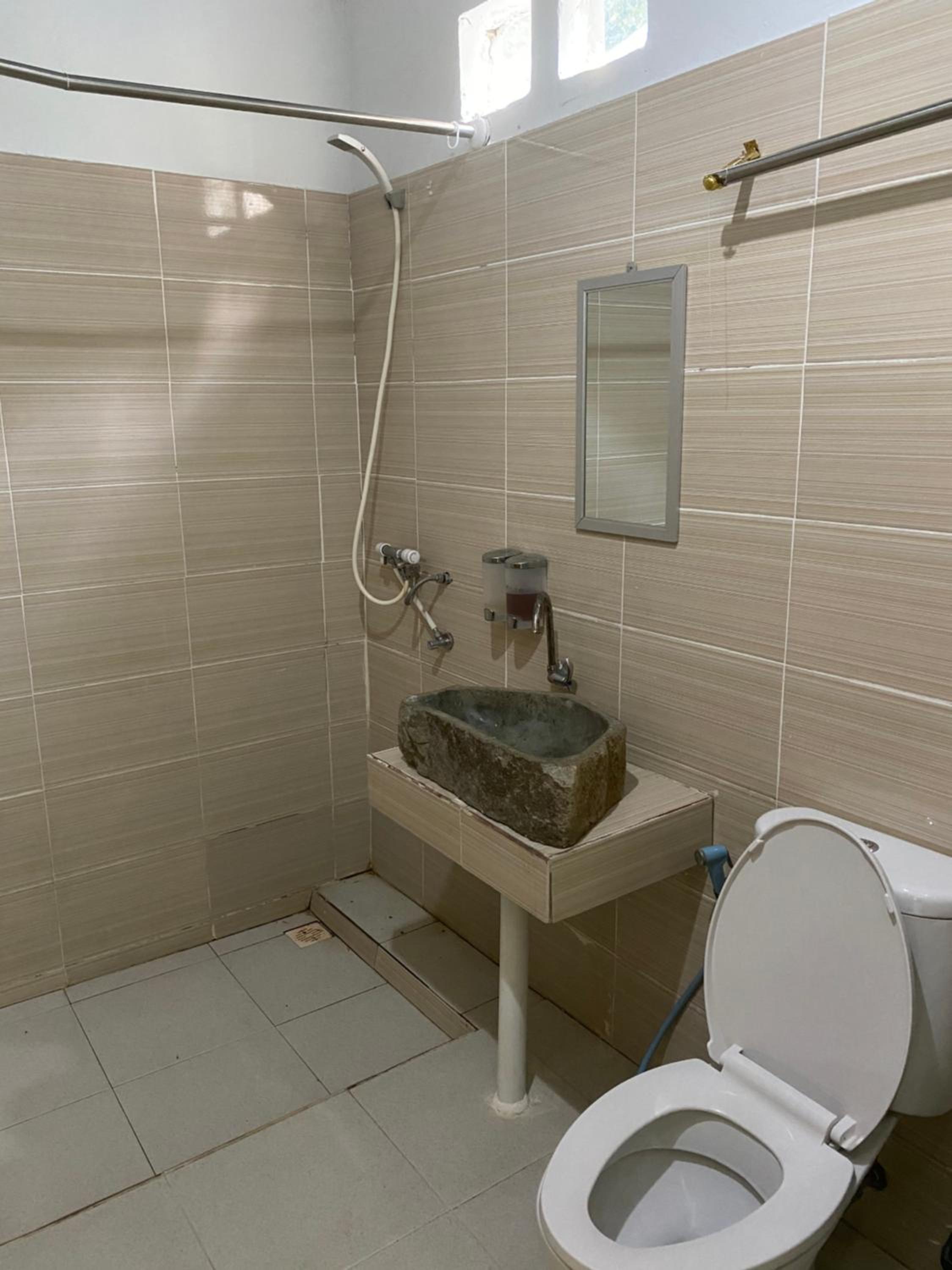 Deluxe Room - Photo 10