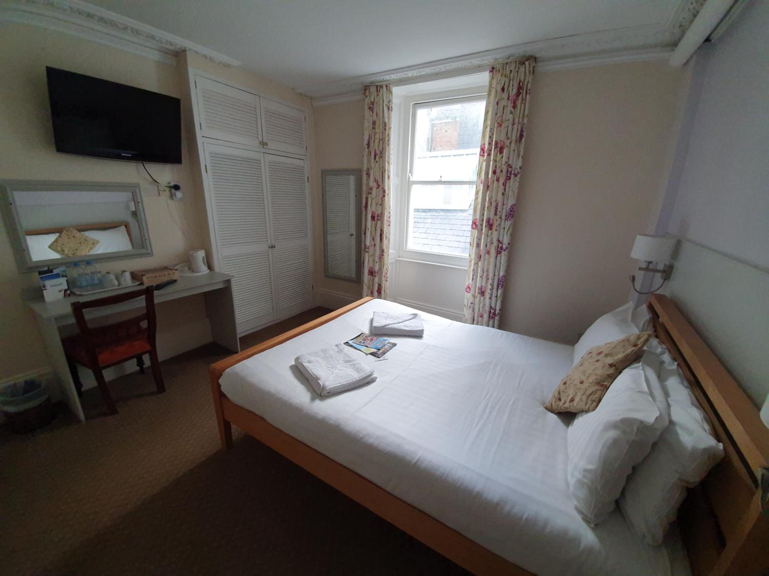 Double Room - Photo 1