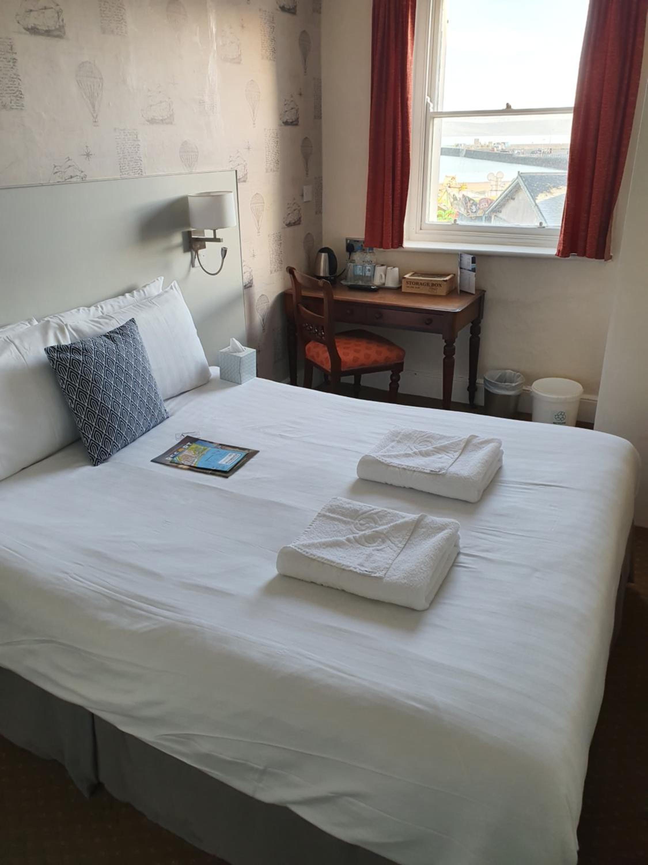Double Room with Sea View - Photo 6