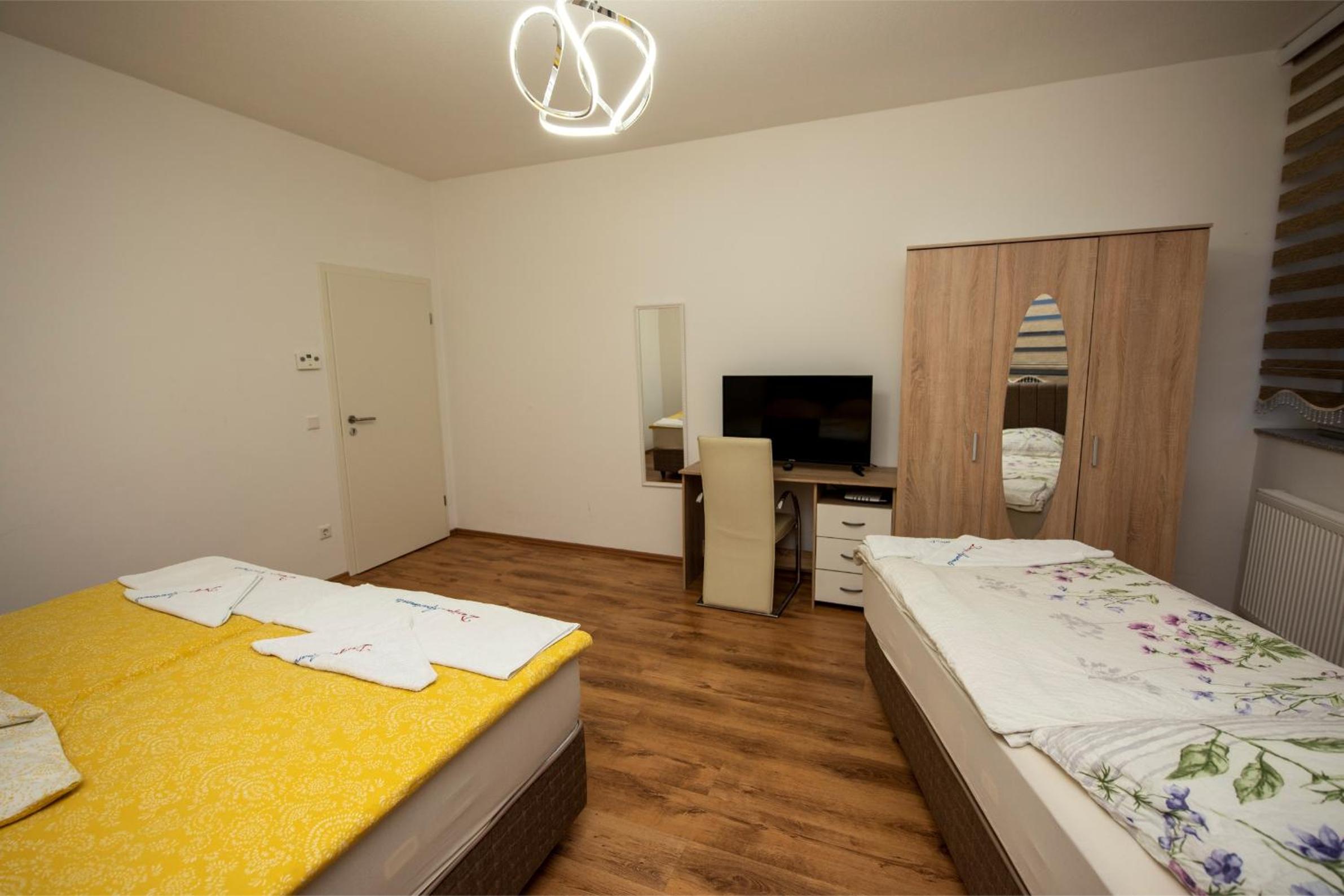 Budget Double Room photo 1