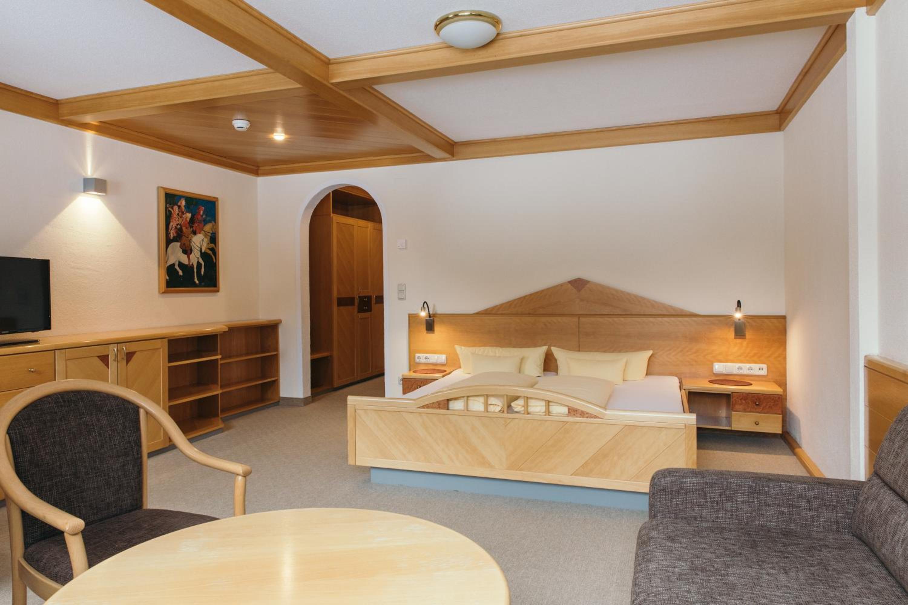 Junior Suite with Balcony photo 2