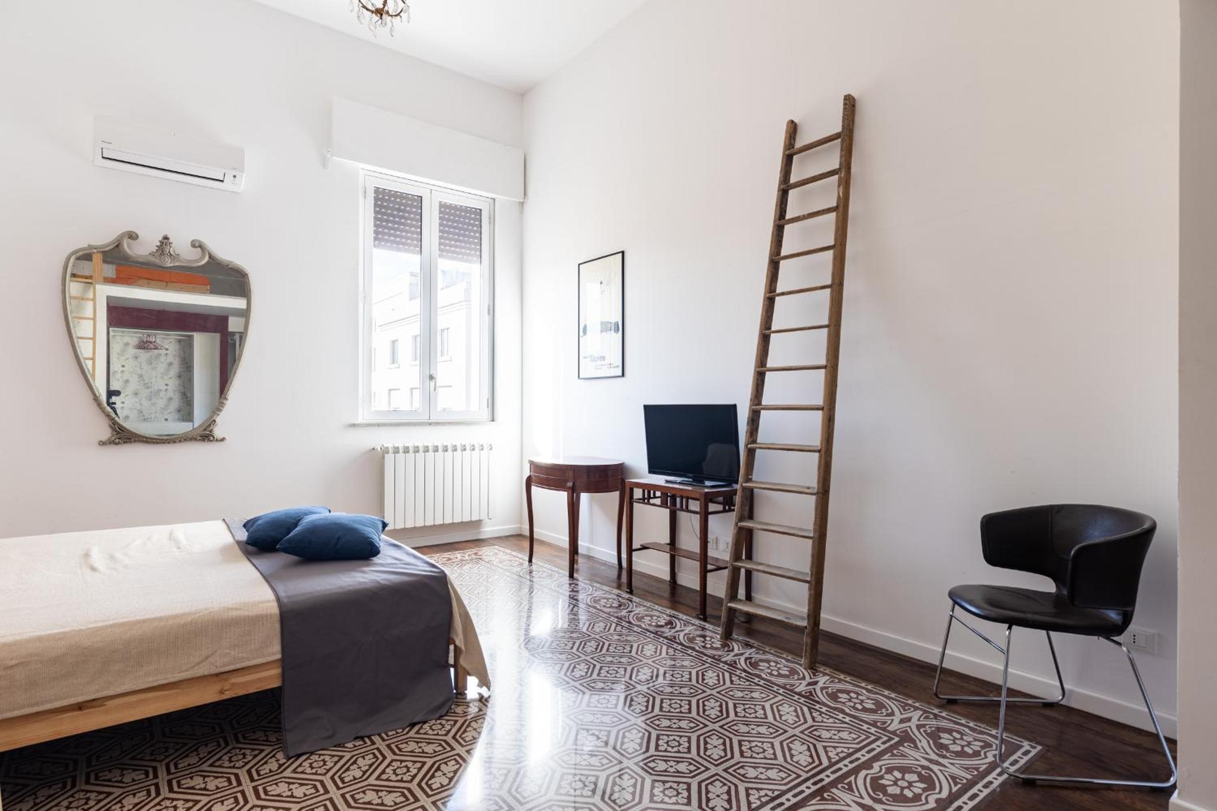 Apartment - Photo 23