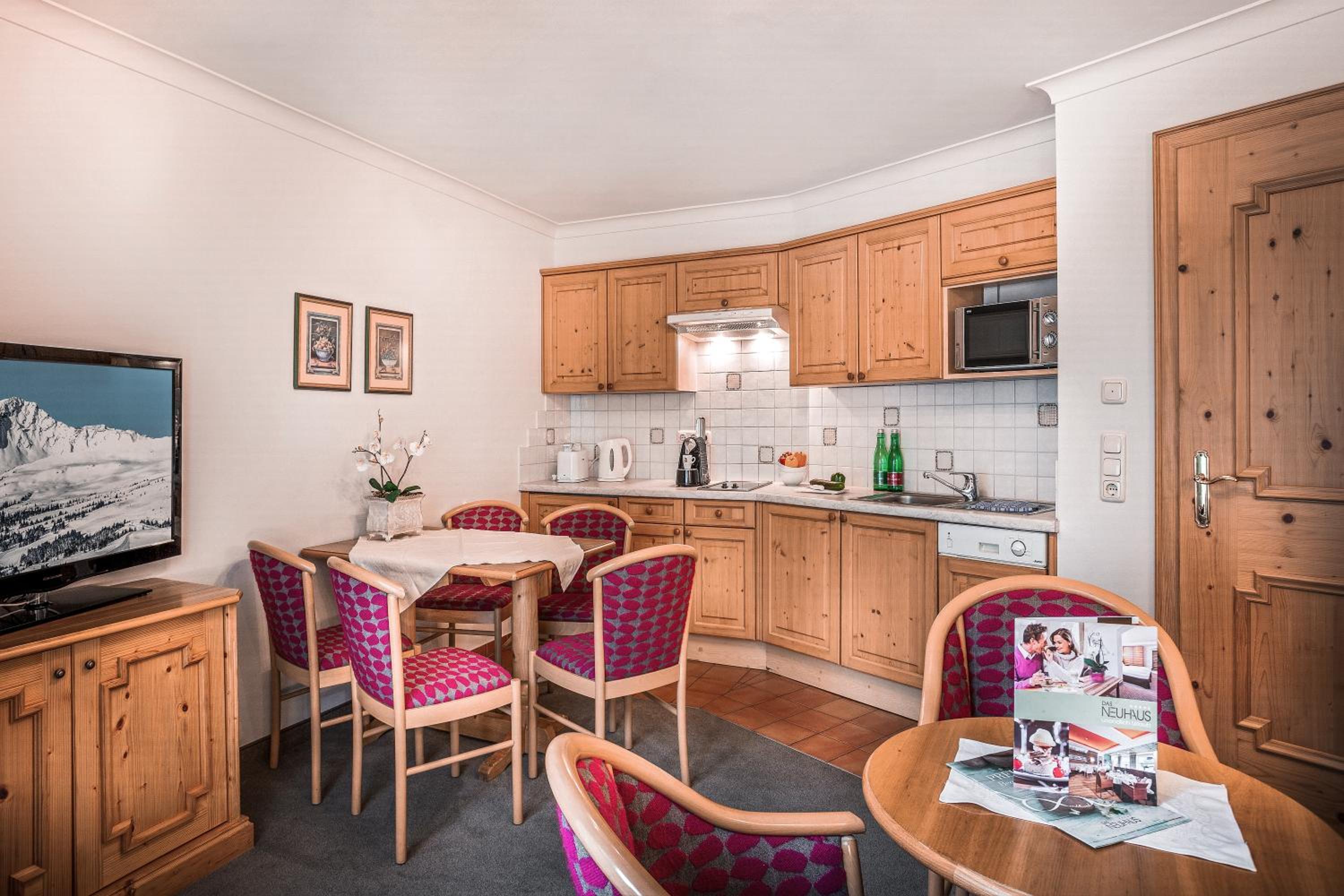 Family Apartment photo 3