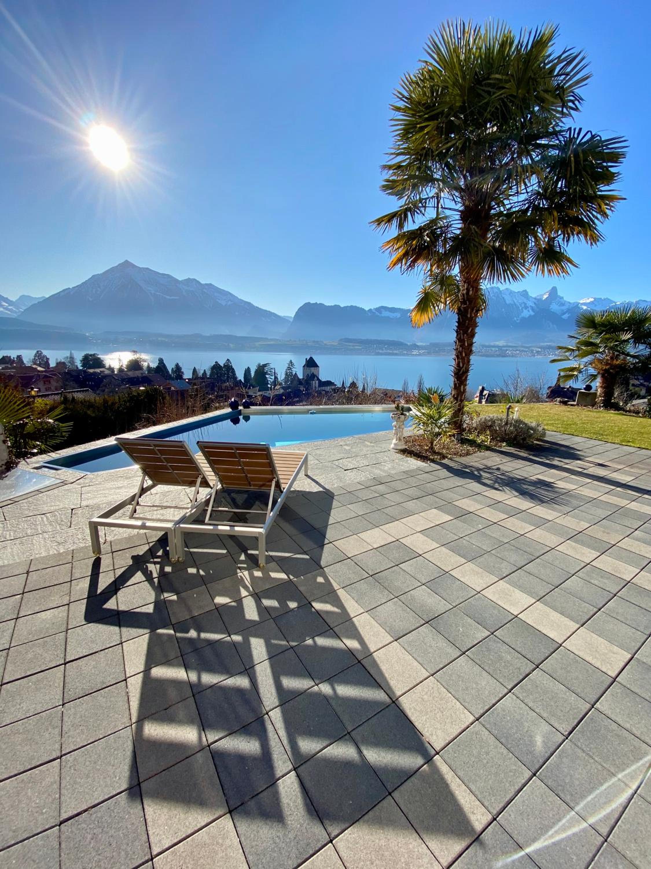 Deluxe Apartment with Lake View - Photo 37