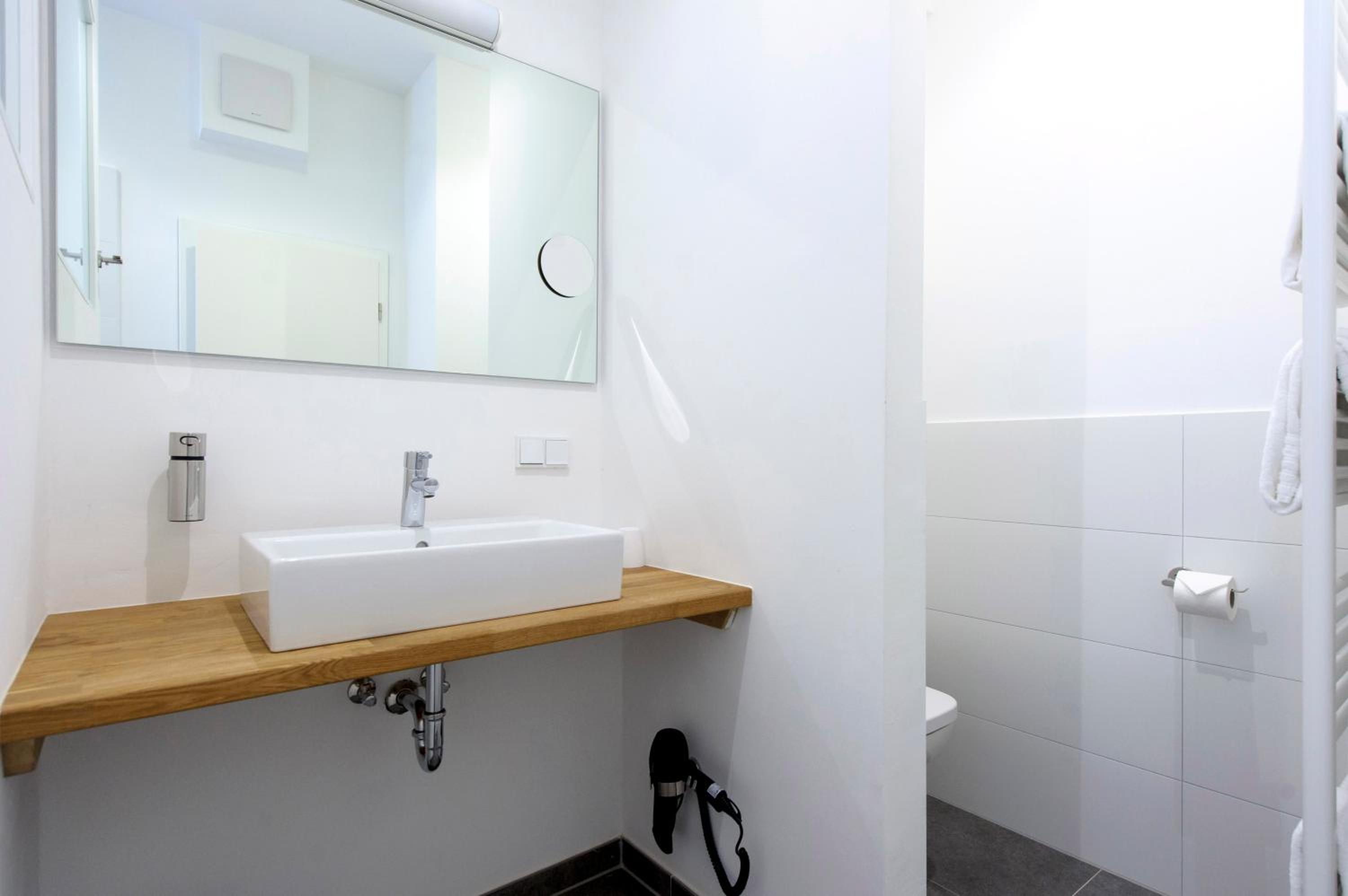 Double Room - Photo 21