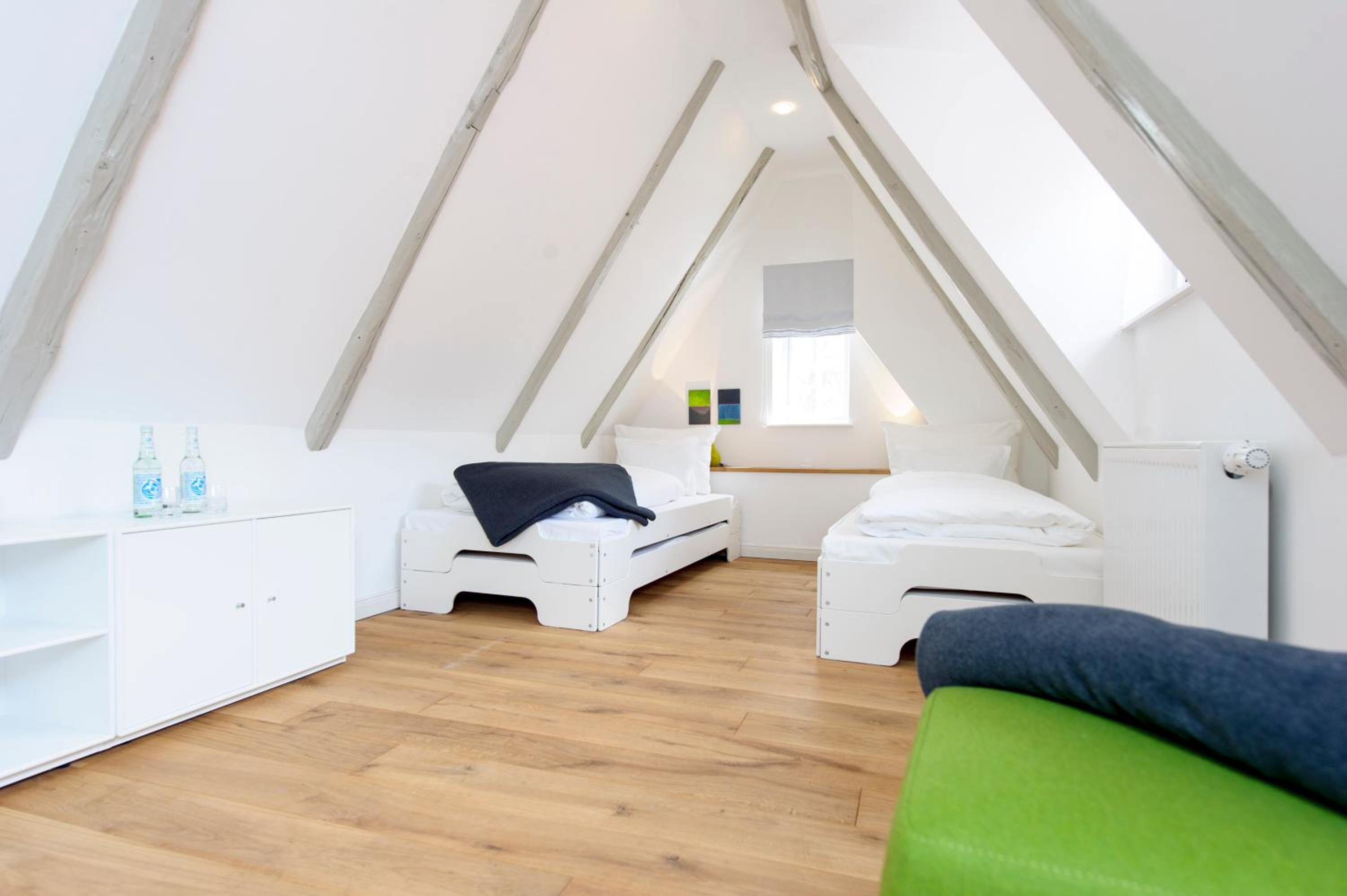 Deluxe Family Room - Photo 11