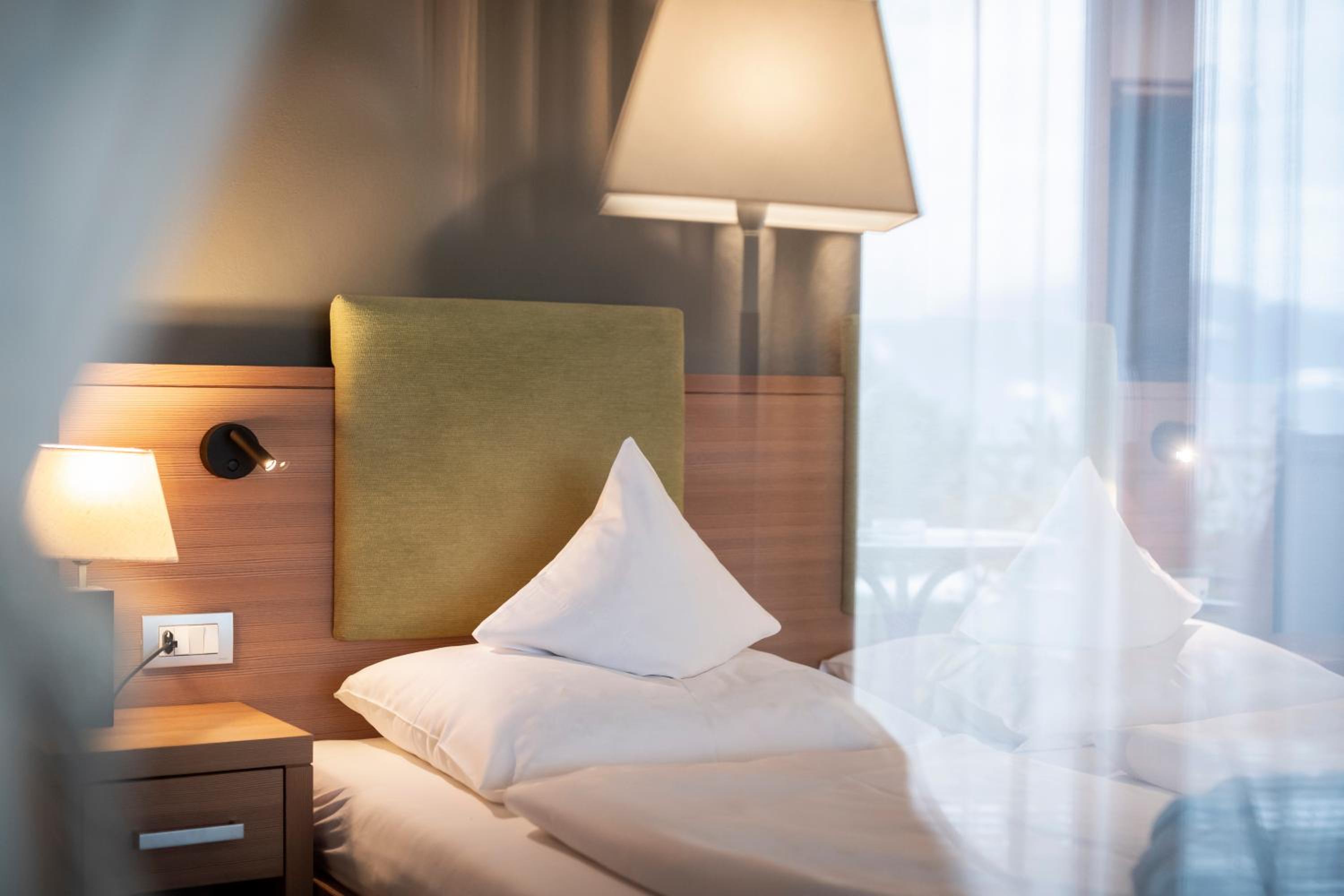 Junior Suite with Garden View - Photo 6