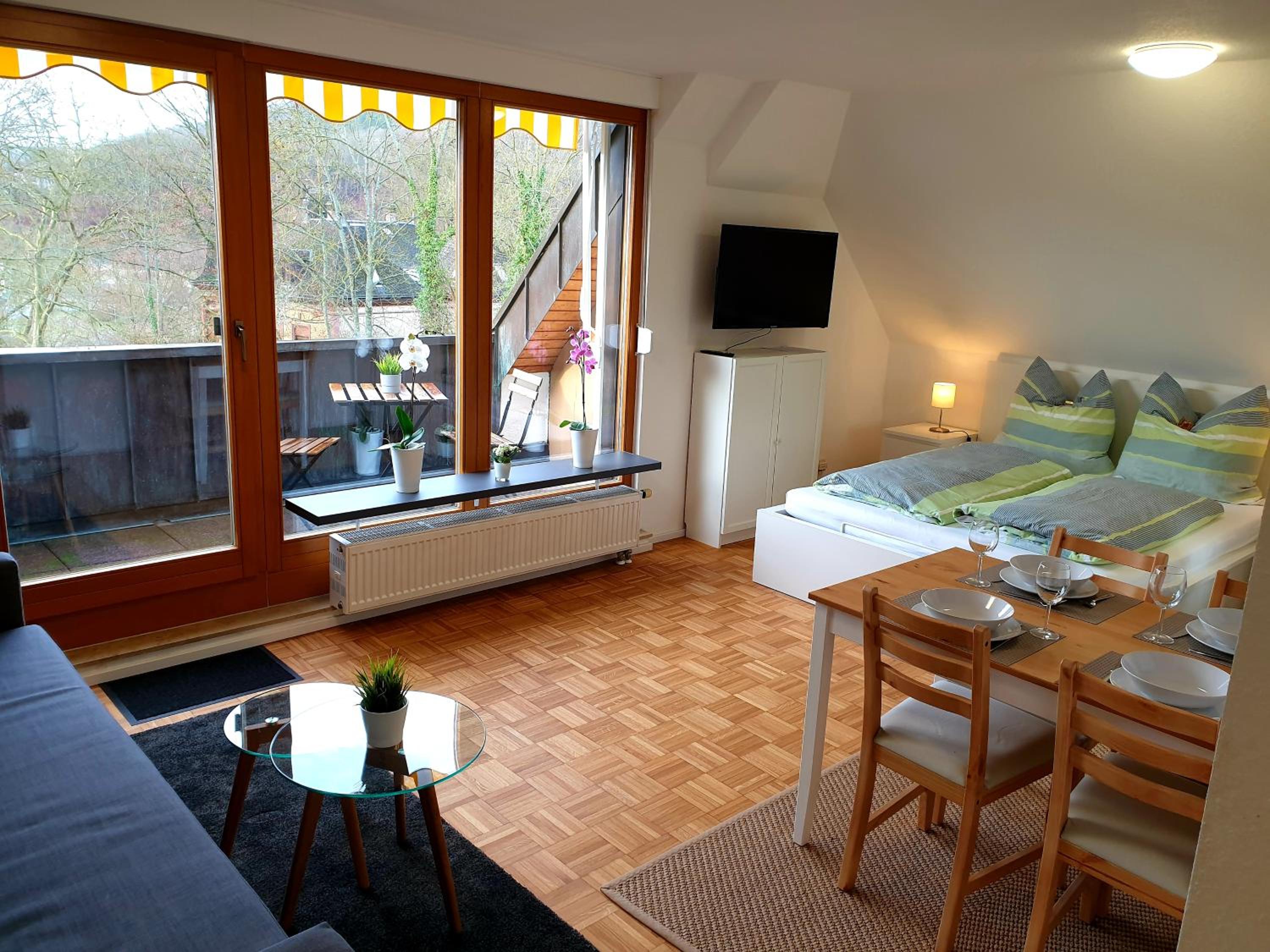 Apartment with Balcony photo 2