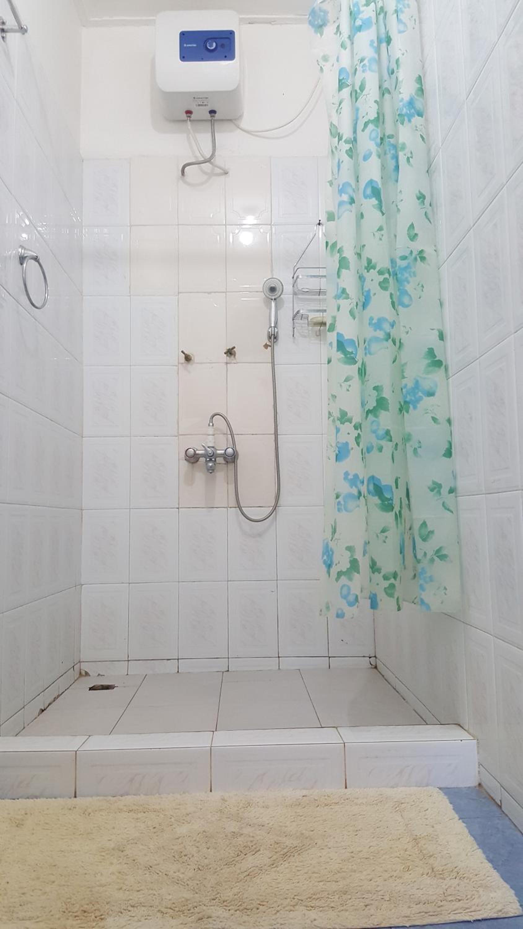 Quadruple Room with Private Bathroom photo 2