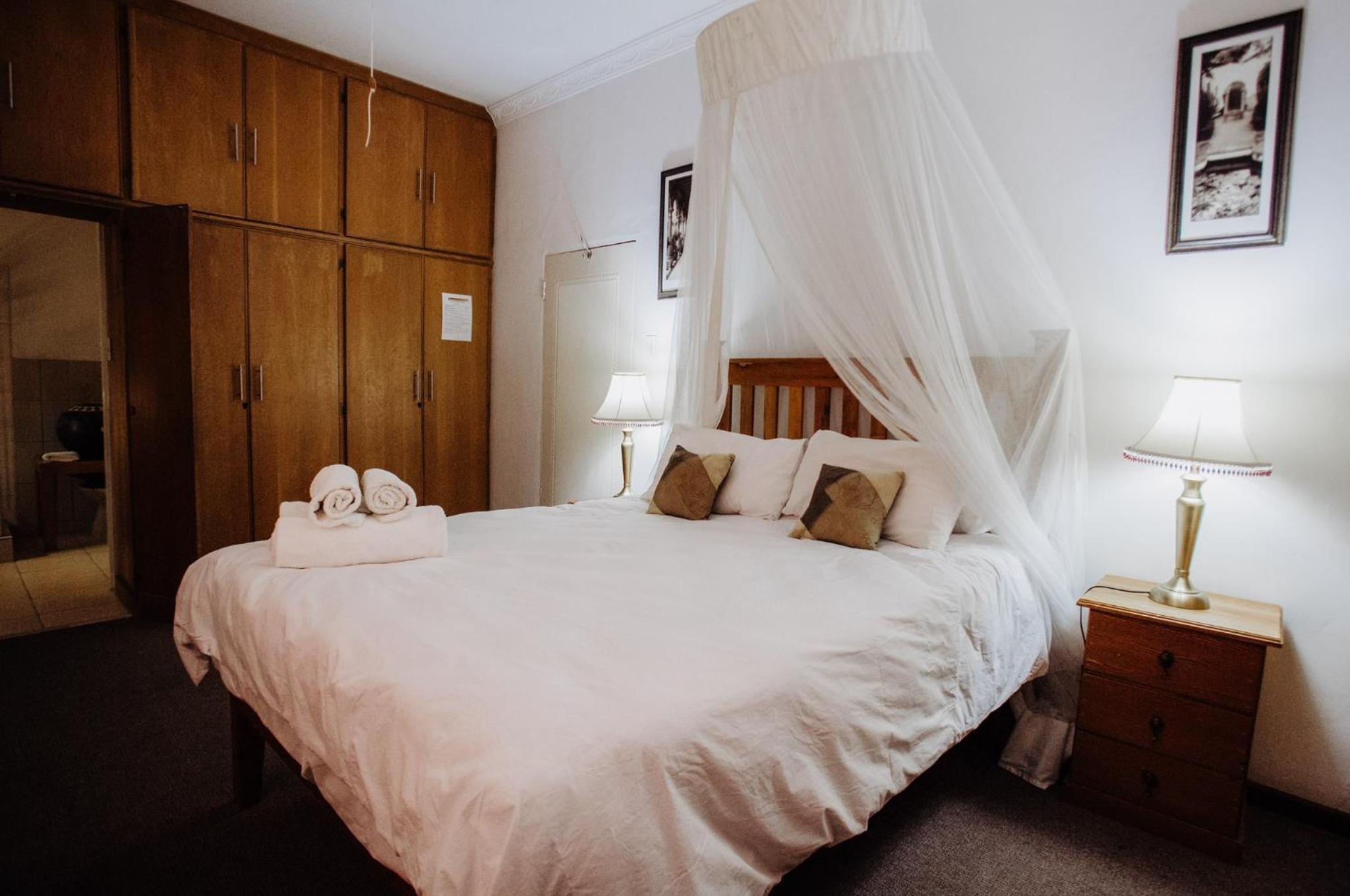 Queen Room photo 3