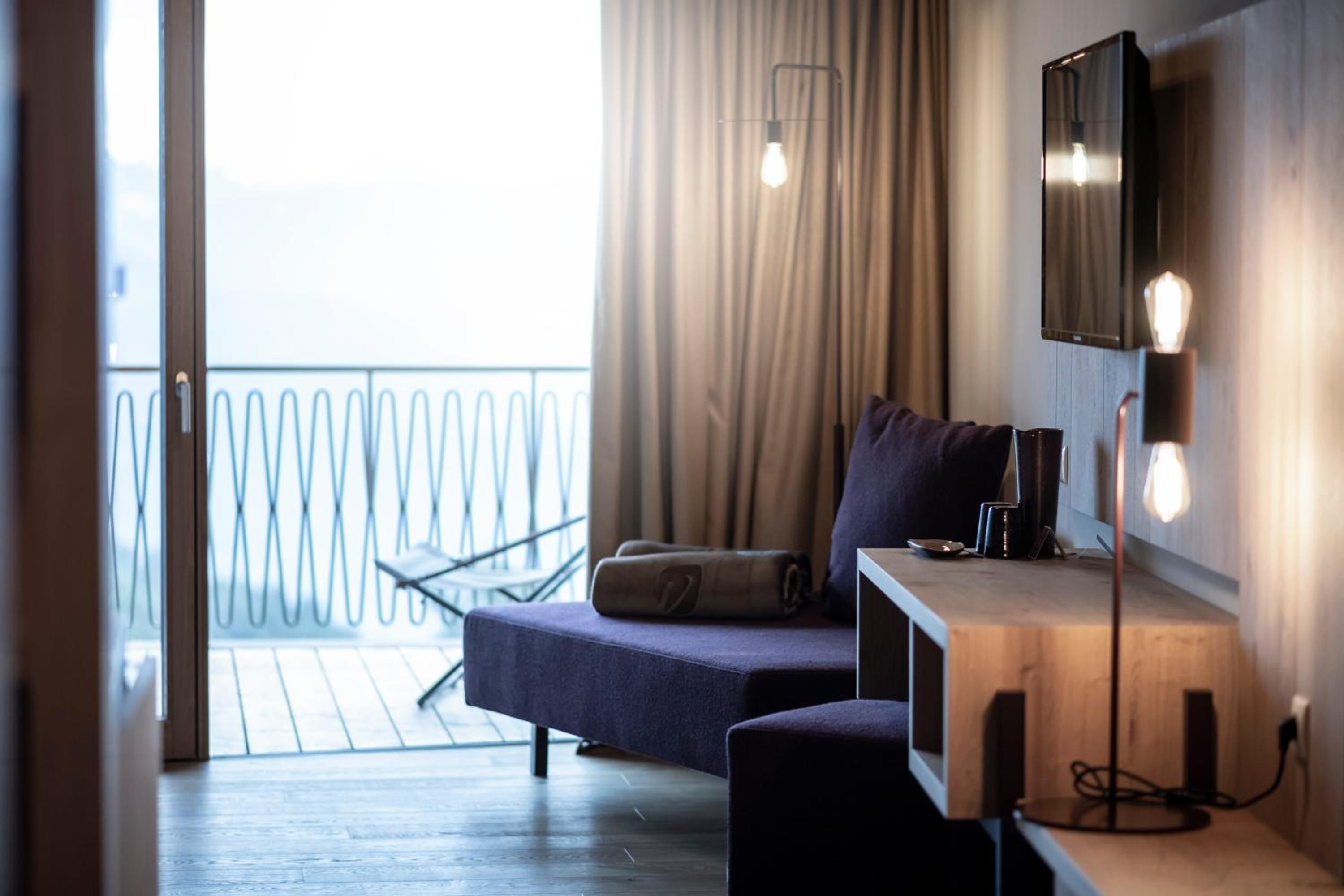 Junior Suite with Mountain View - Photo 12