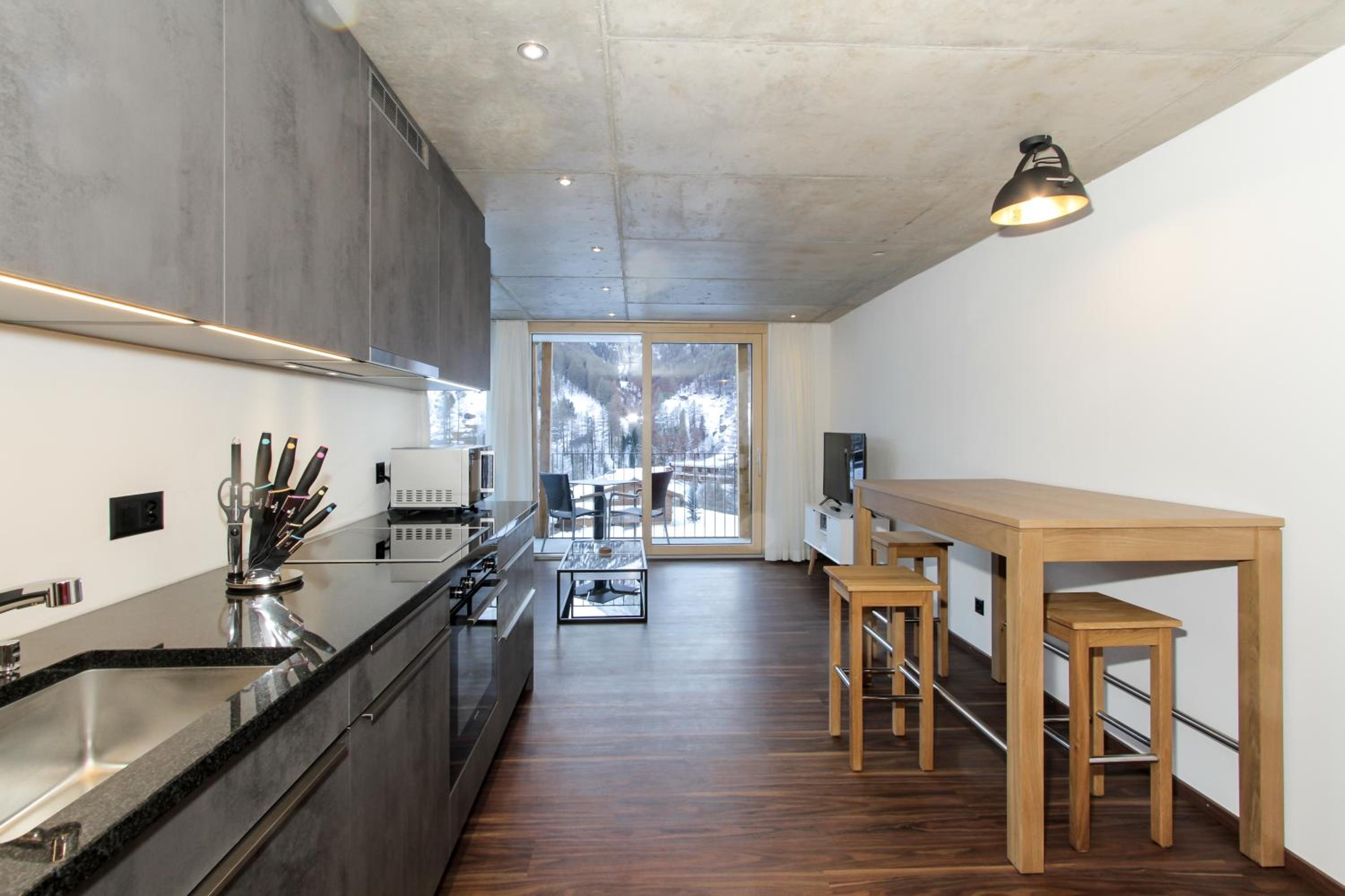 One-Bedroom Apartment - Photo 14