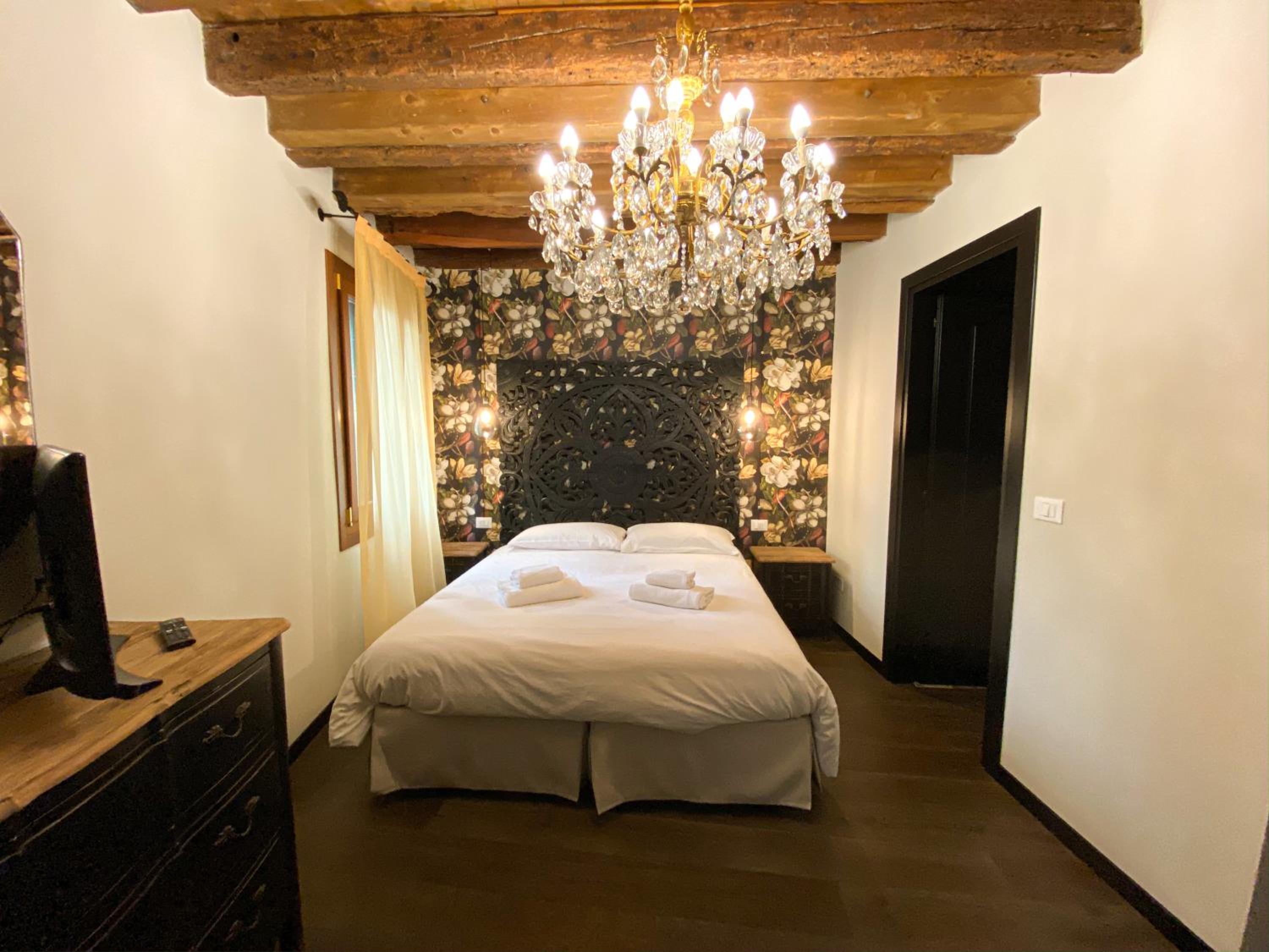 Superior Double or Twin Room photo 2