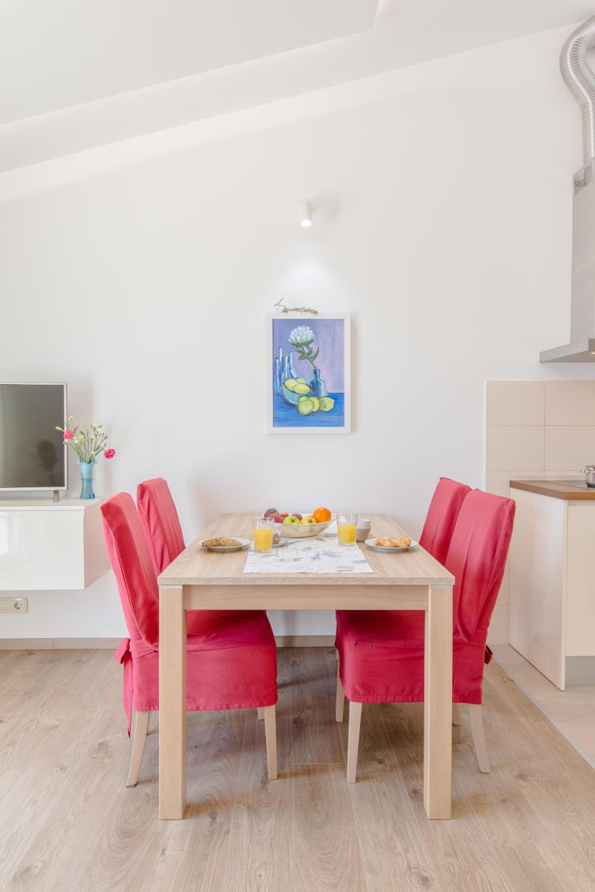 One-Bedroom Apartment - Photo 41