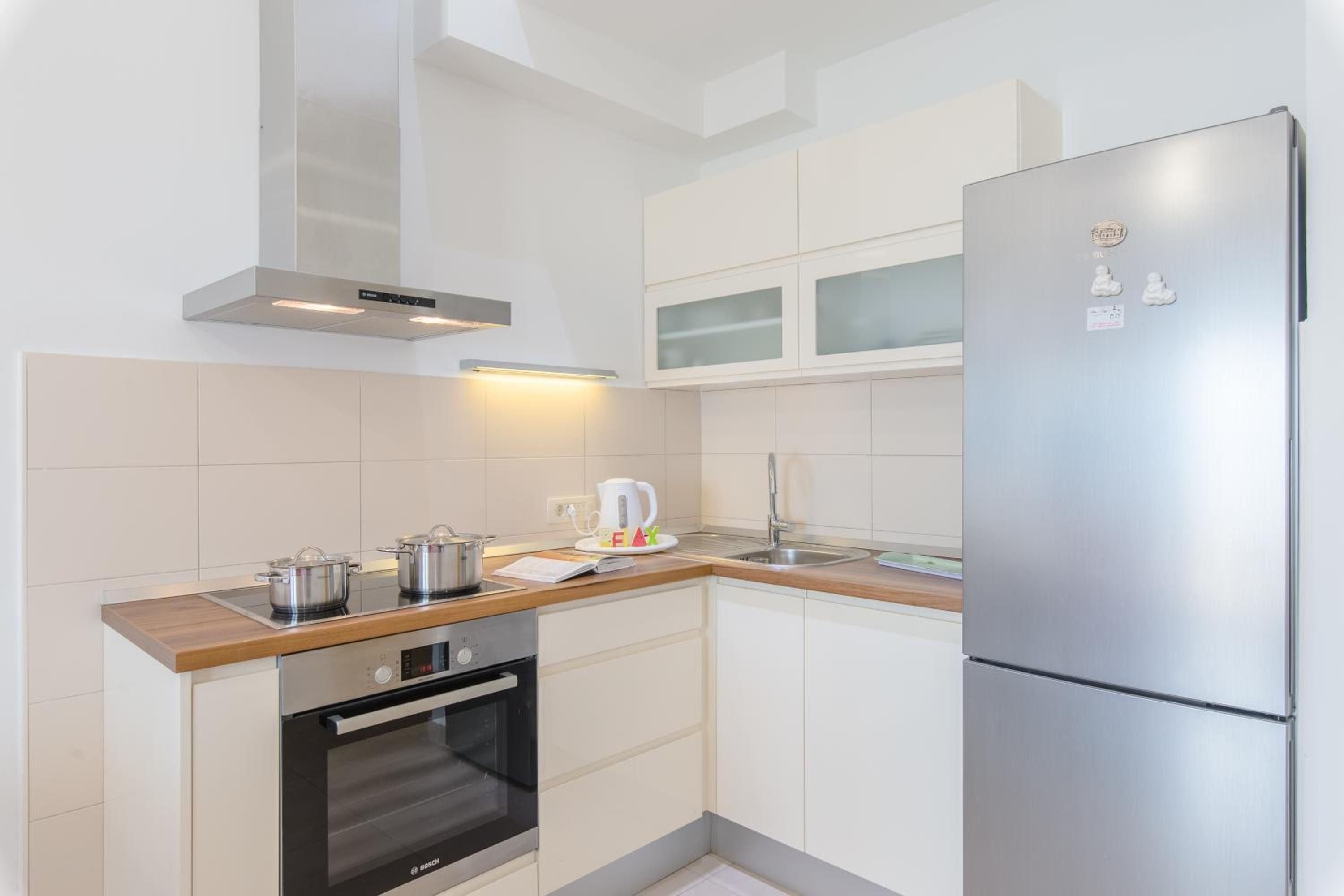 One-Bedroom Apartment - Photo 36
