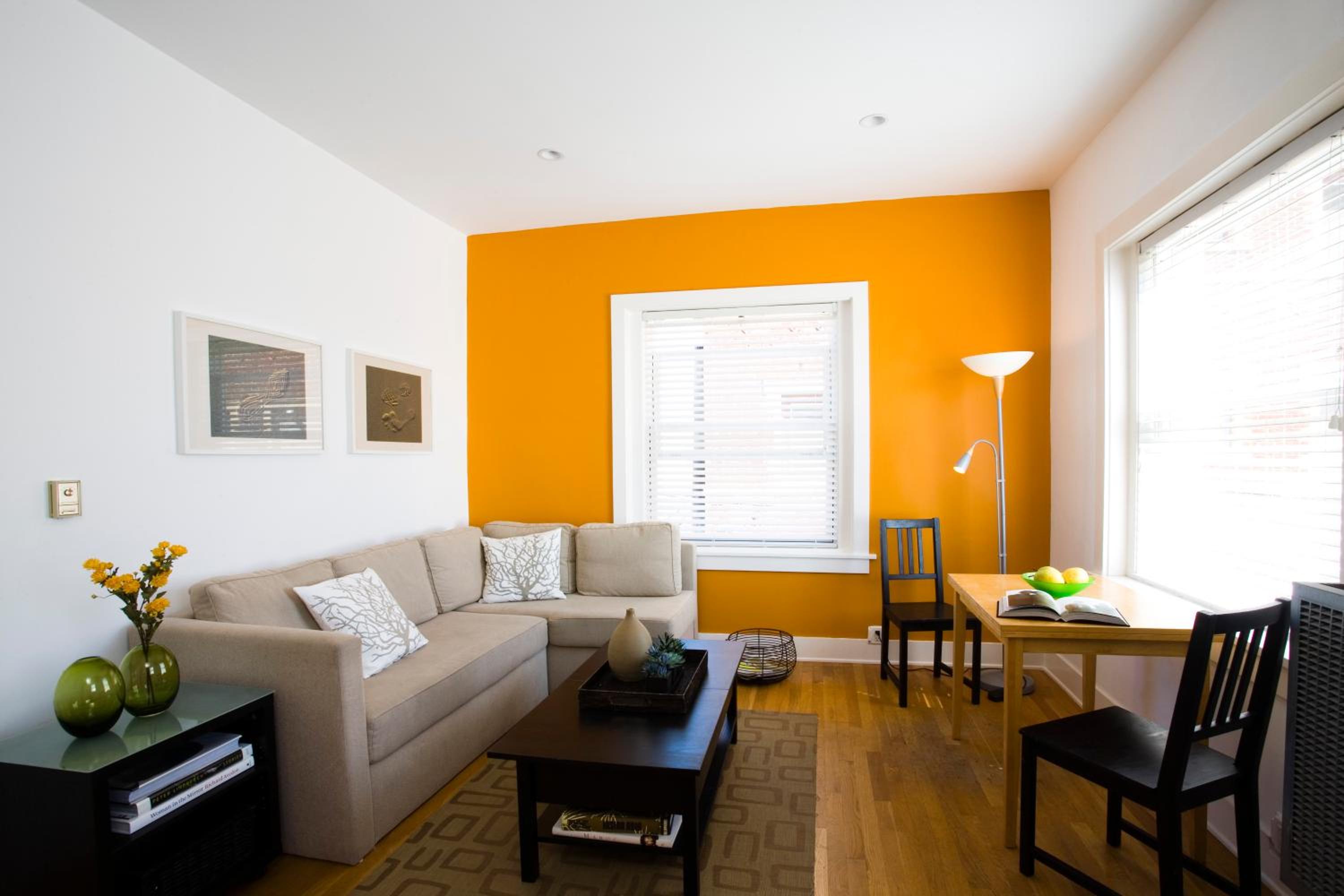 One Bedroom Suite - 1 Queen Bed and 1 Sofa Bed