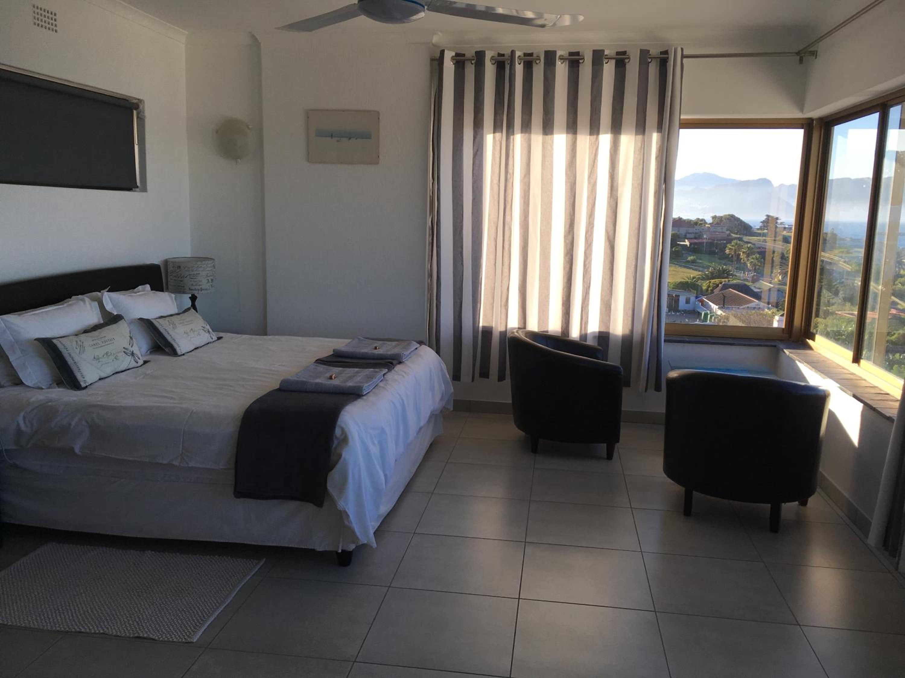 Apartment with Sea View - Photo 20