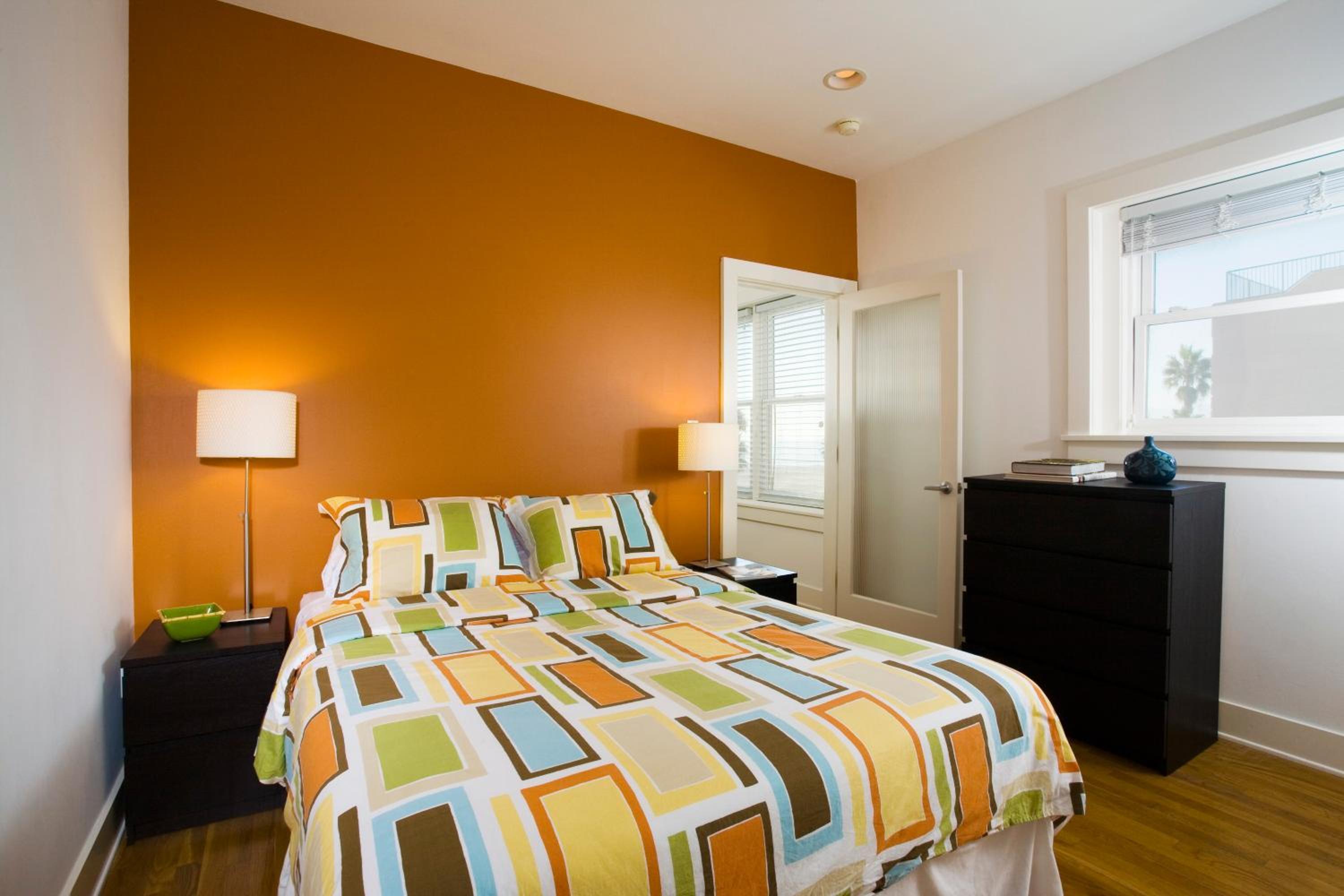 One-Bedroom Suite with Beachfront Ocean View - 1 Queen Bed and 1 Sofa Bed