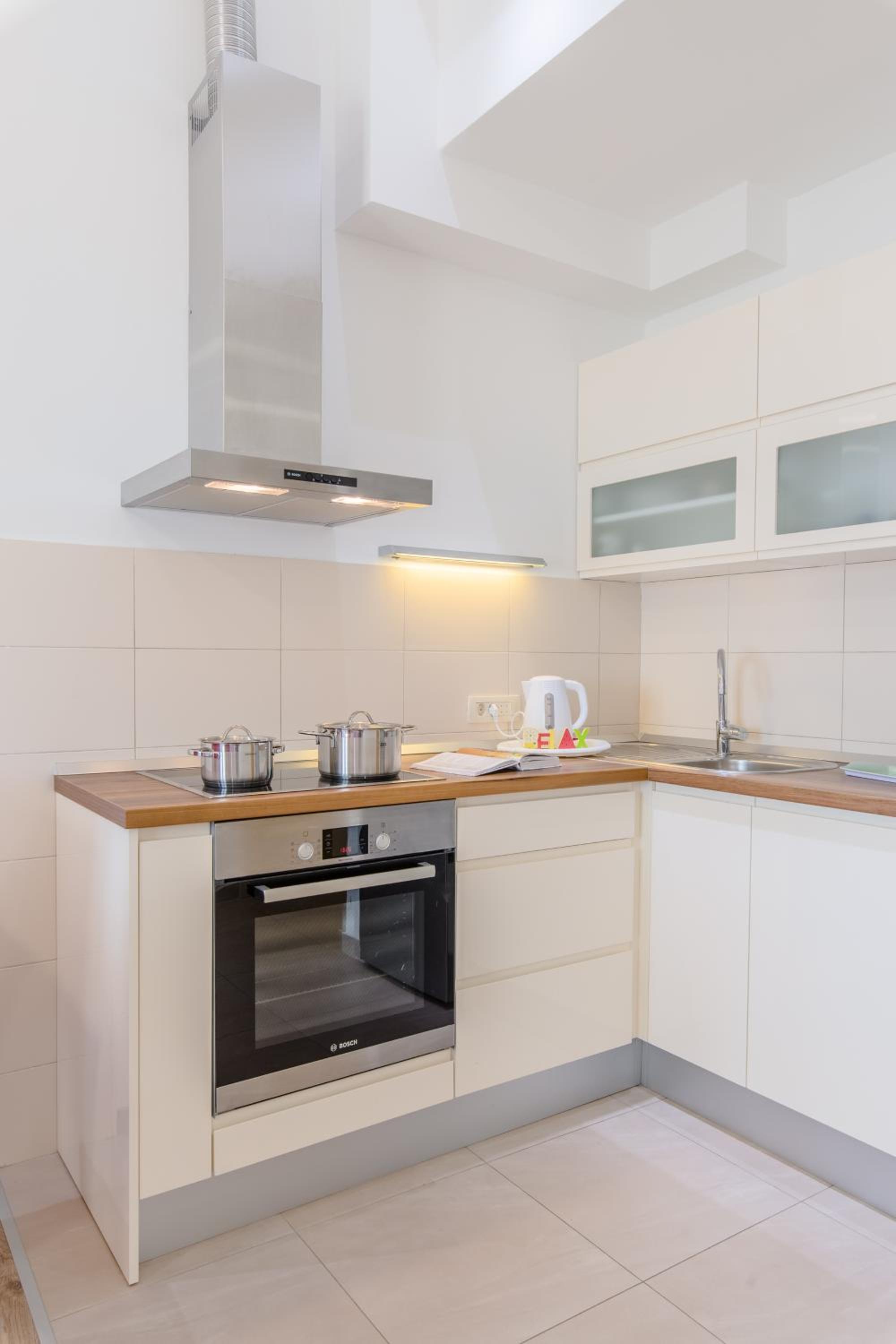 One-Bedroom Apartment - Photo 28