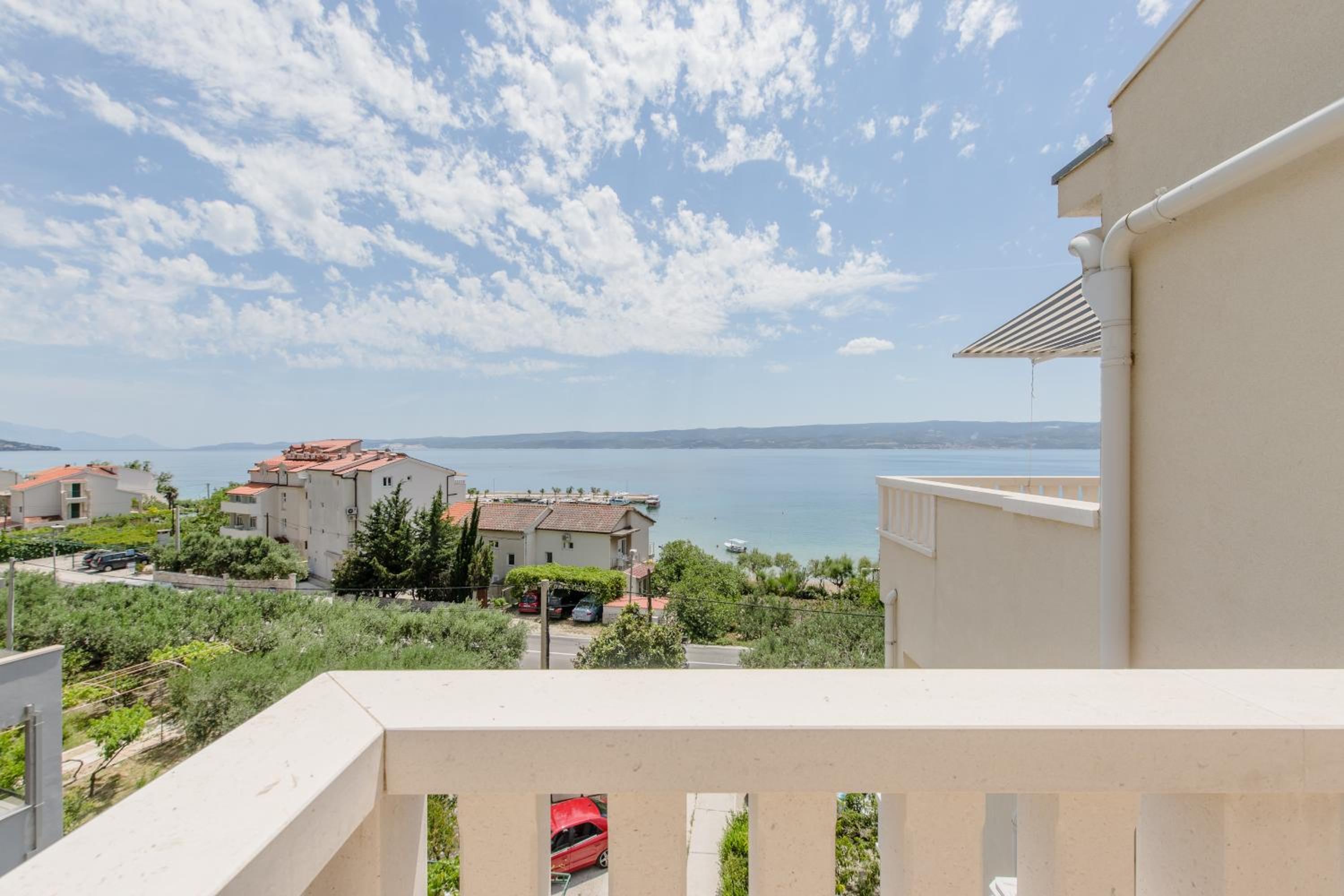 One-Bedroom Apartment - Photo 5