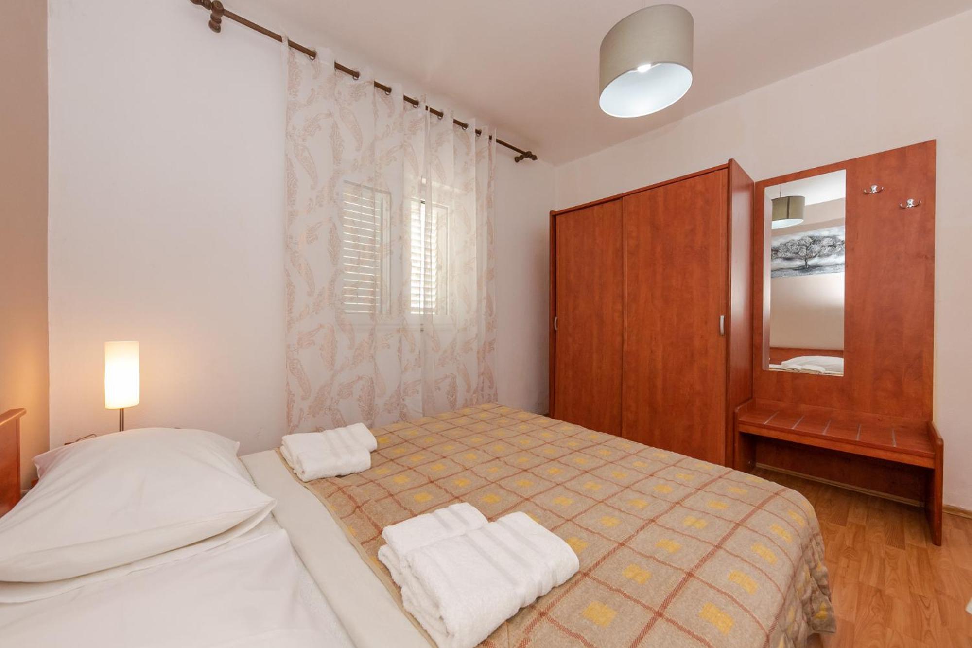 Apartment - Ground Floor photo 2