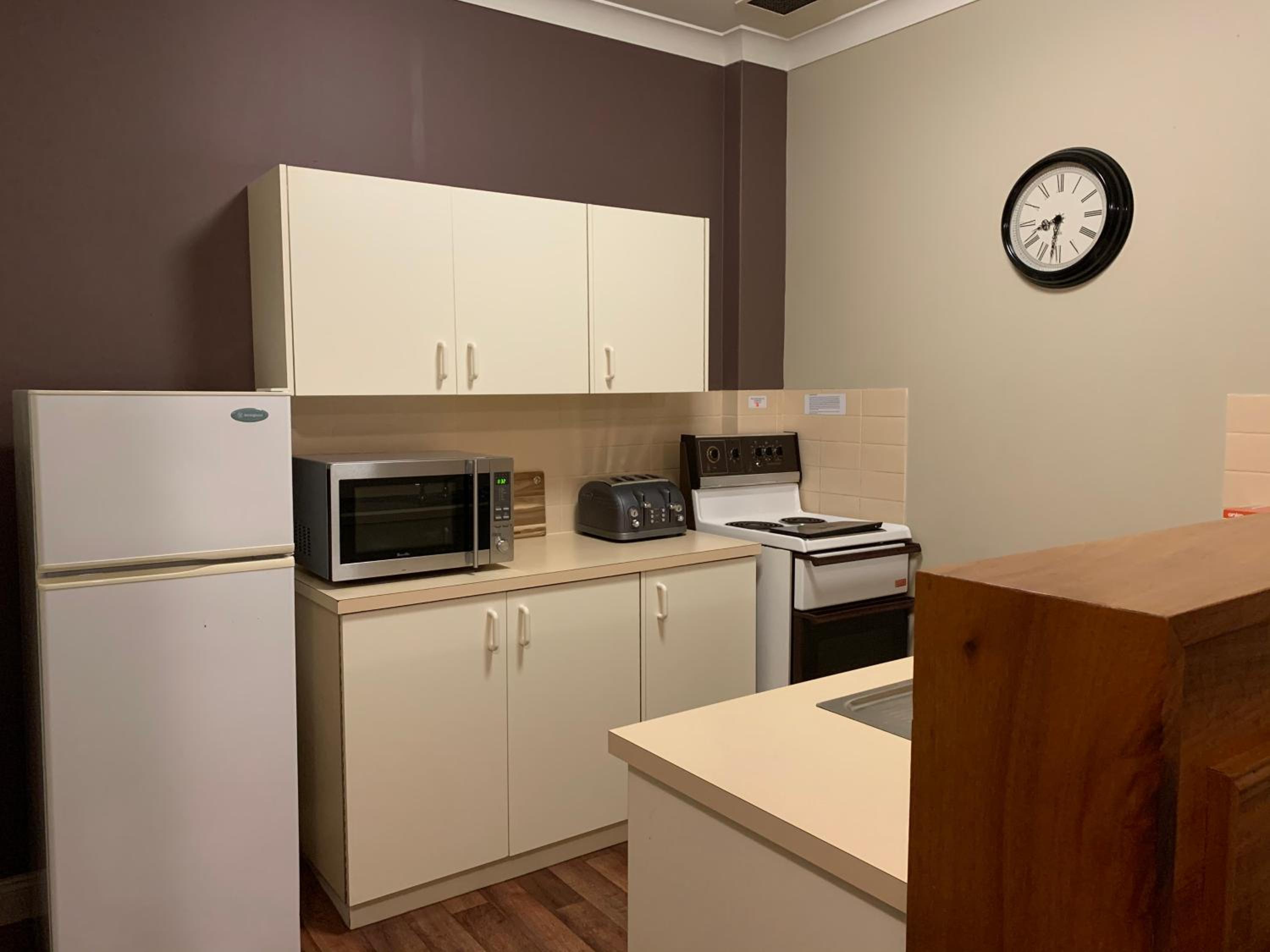 One-Bedroom Apartment - Photo 10