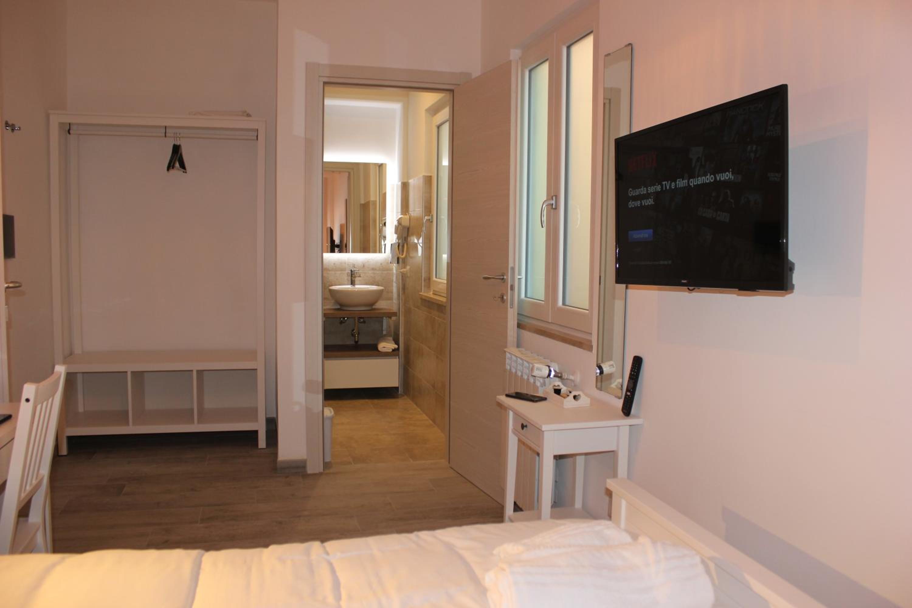 Double Room with Private Bathroom