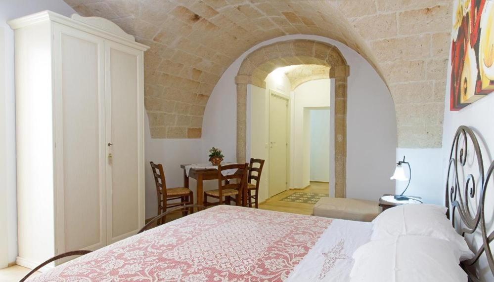 Large Double Room photo 3
