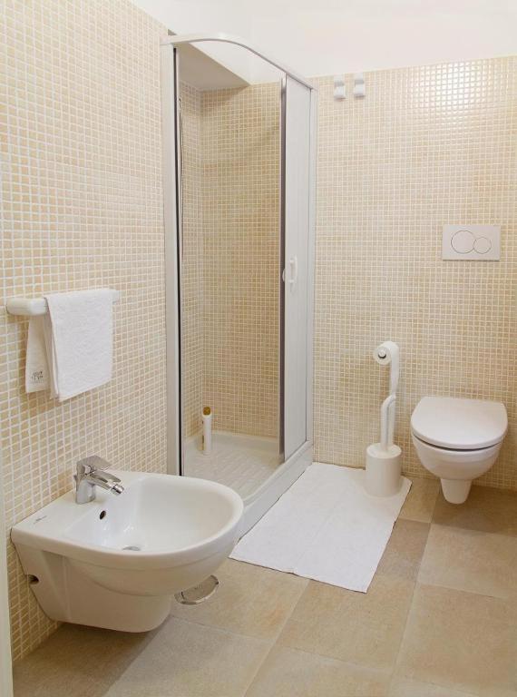 Large Double Room photo 2