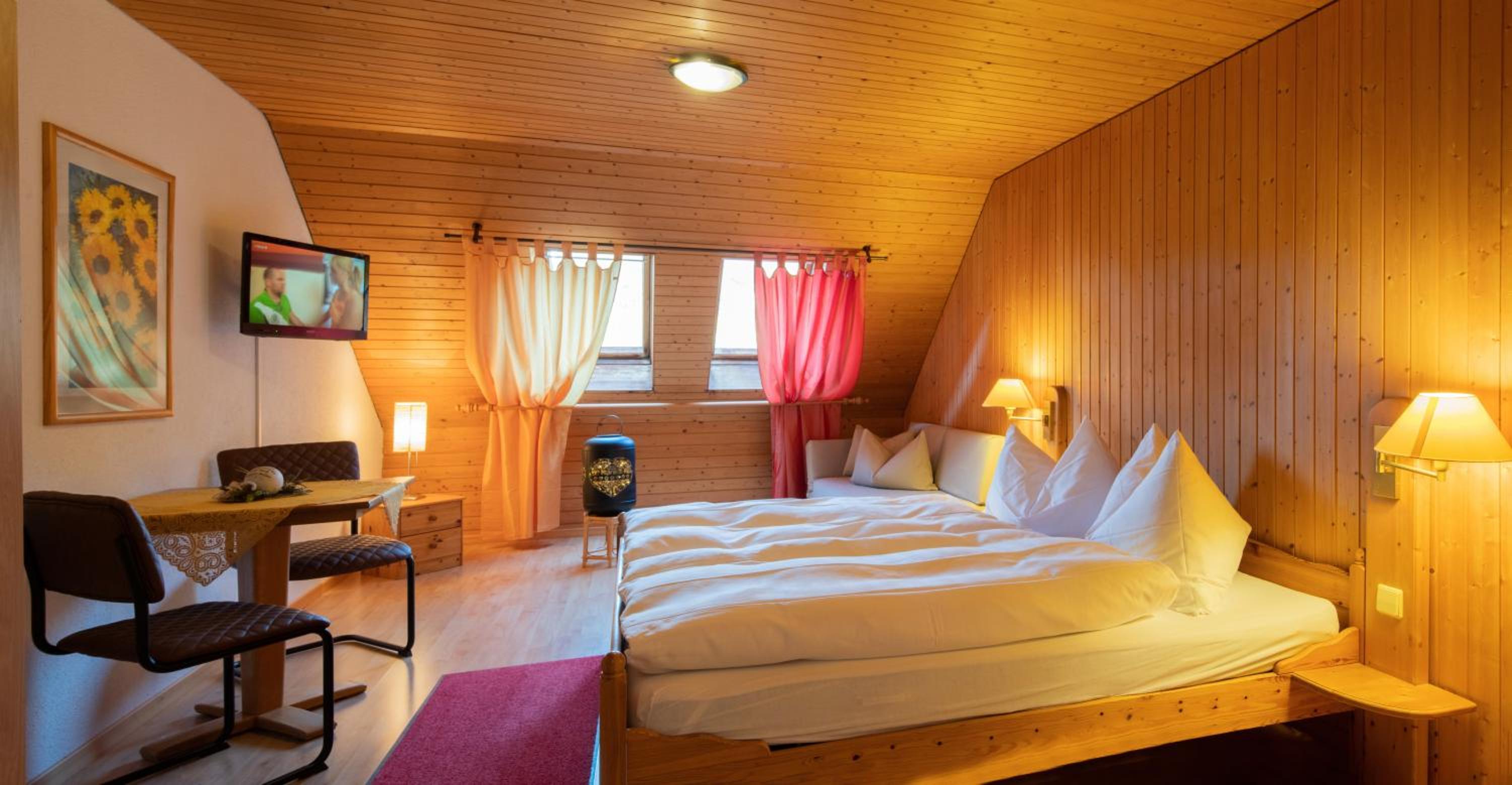 Double Room - Photo 3