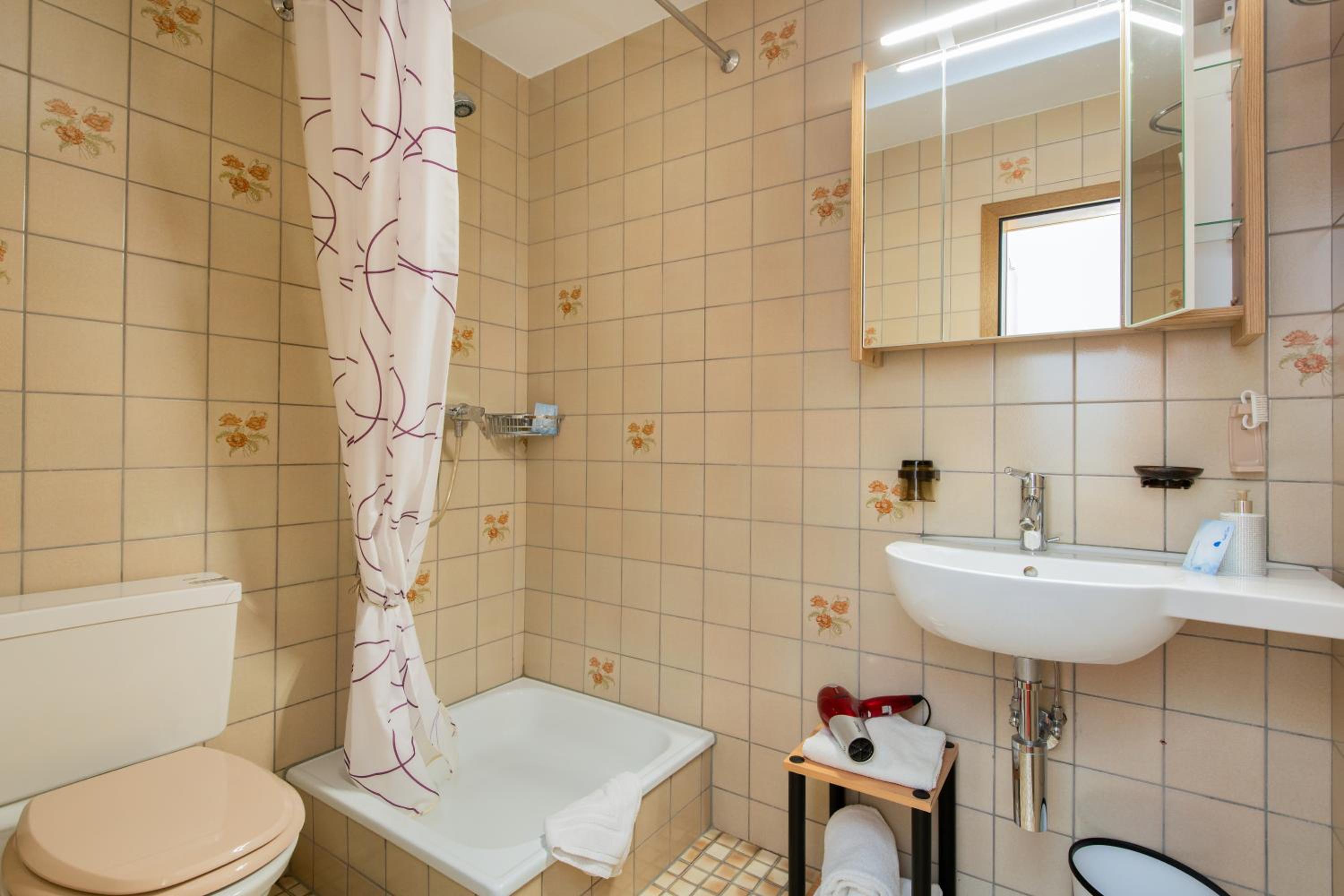 Double Room - Photo 2