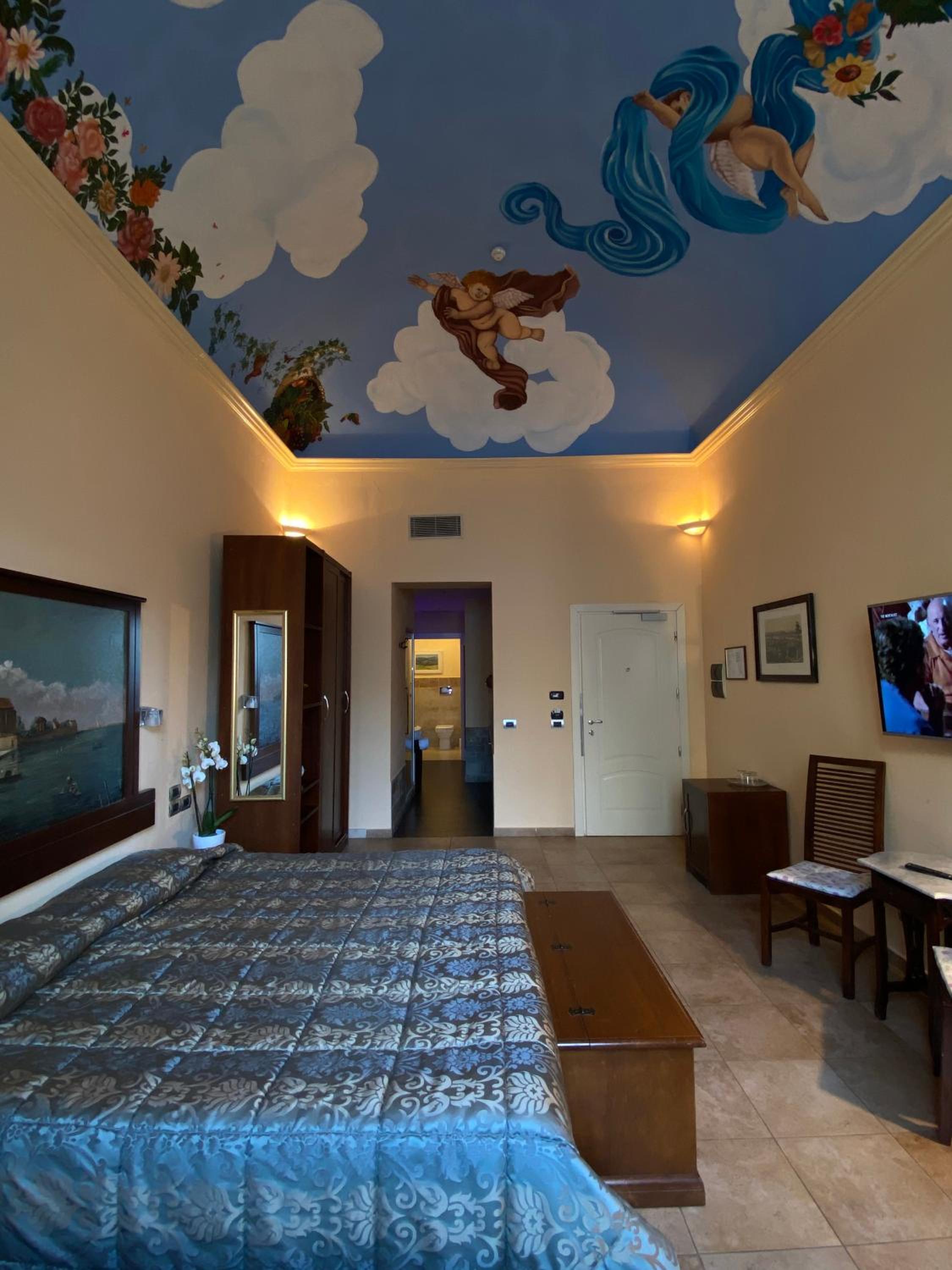 Vogue Double Room - Photo 3