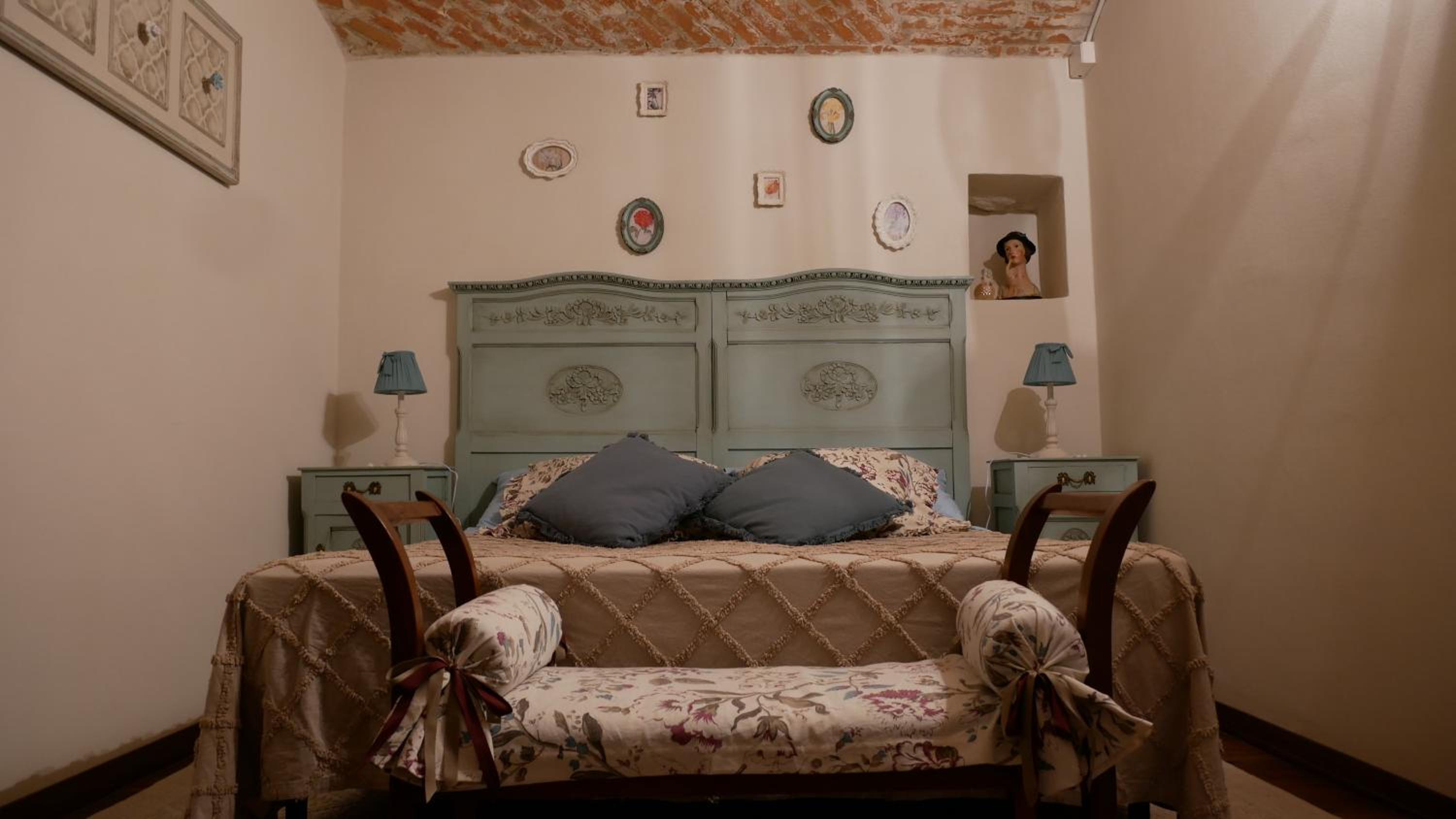 One-Bedroom House photo 1