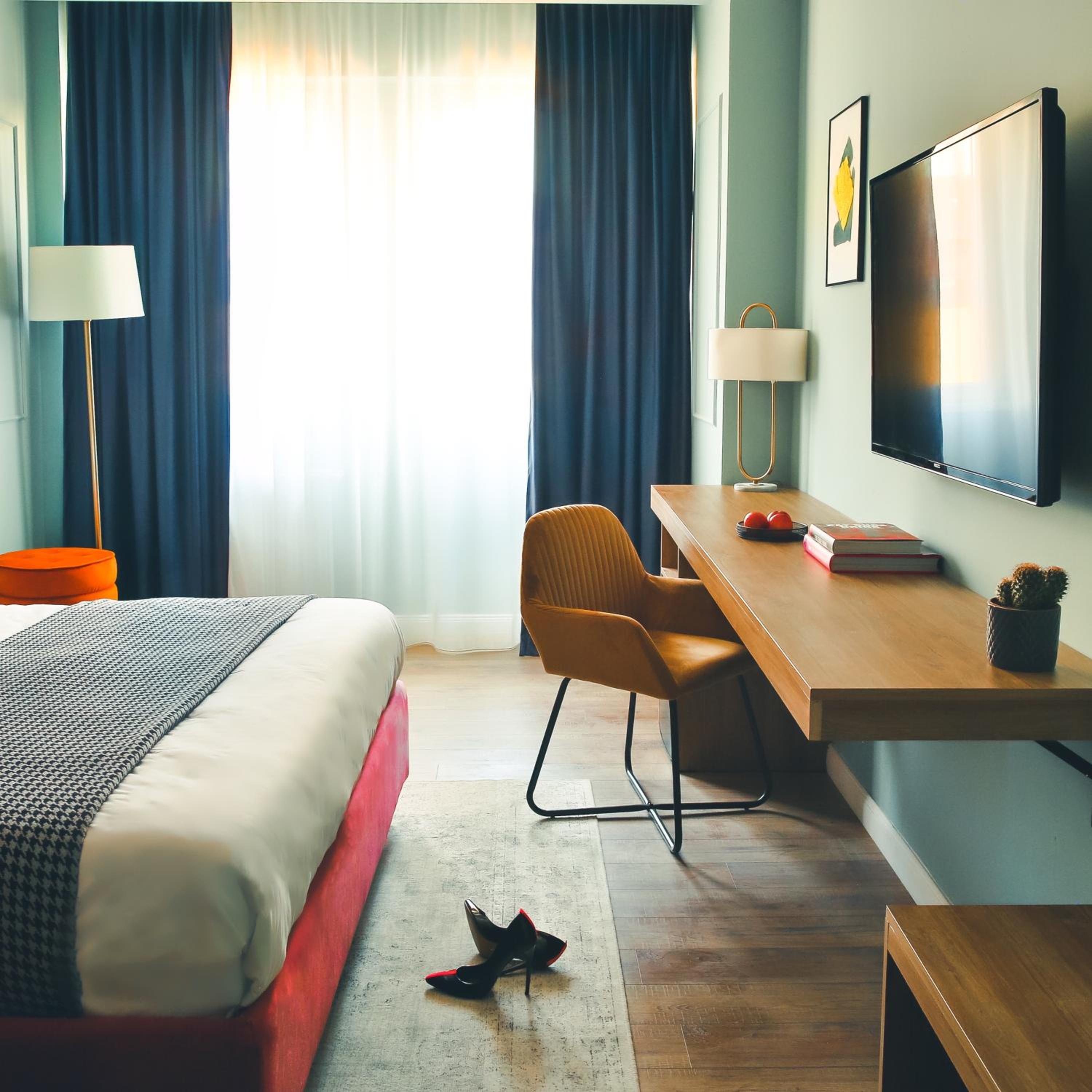 Large Twin Room - Photo 14