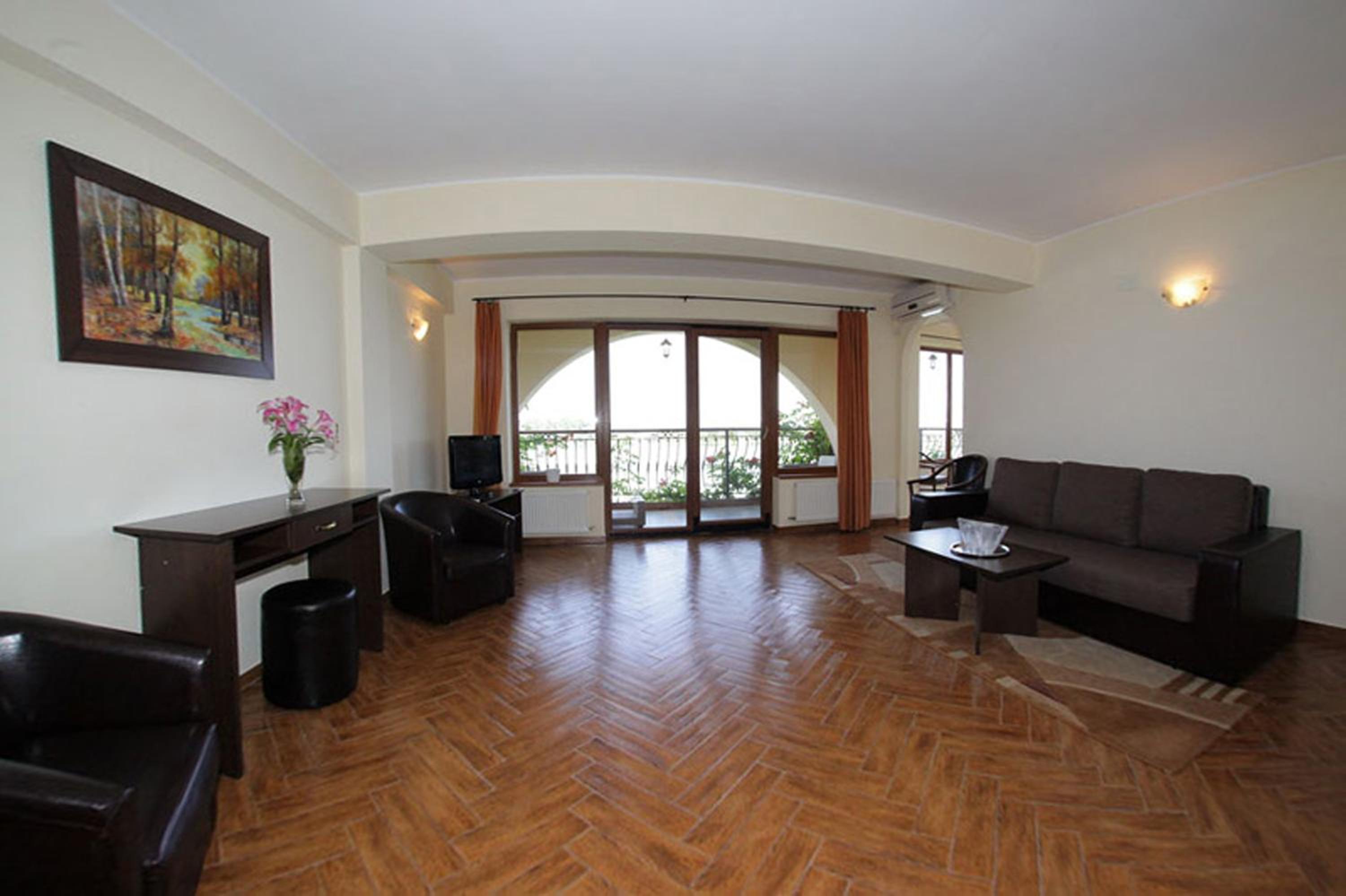 Duplex Apartment (3 Adults) - Photo 1