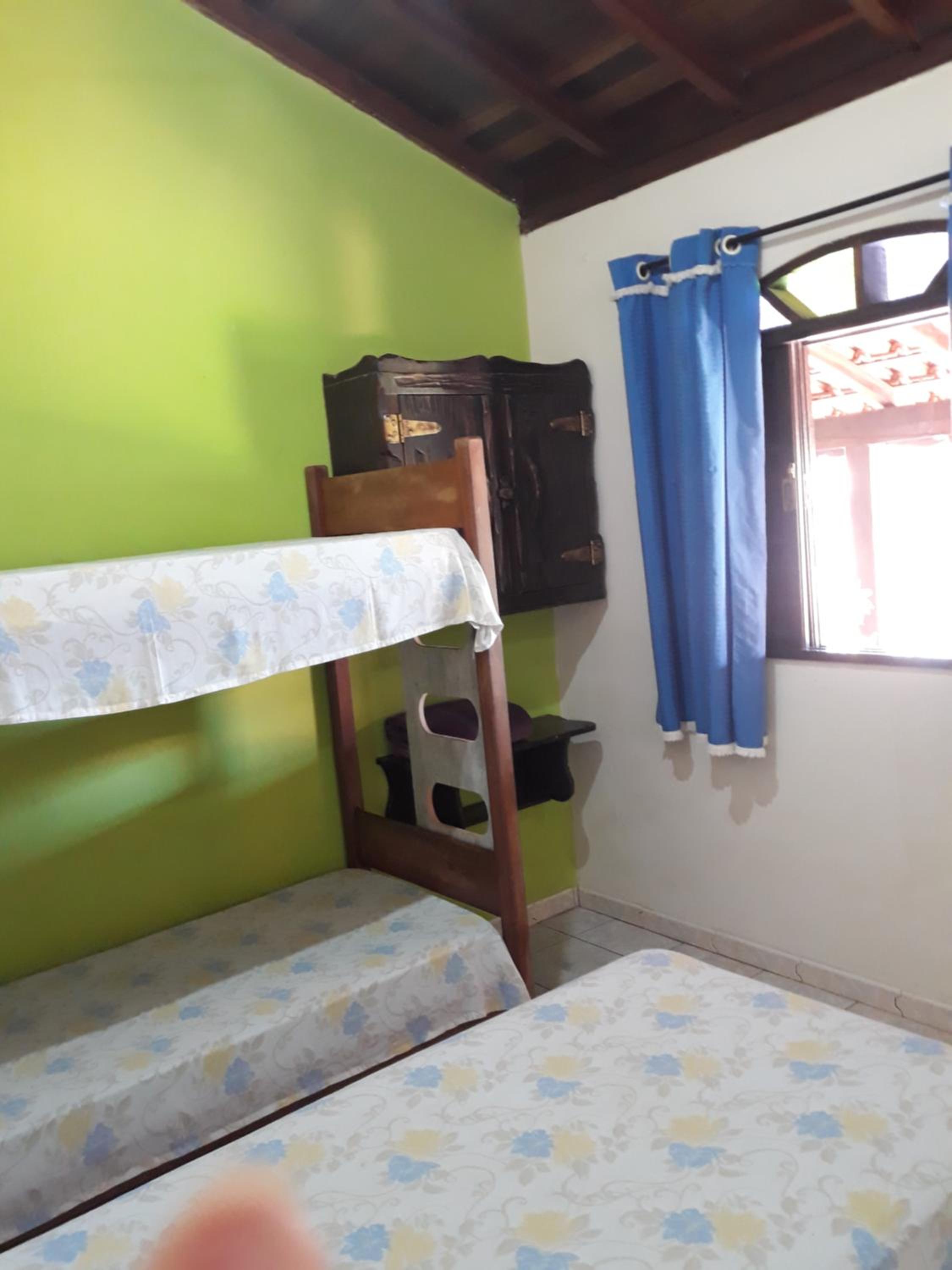 Family Room with Private Bathroom - Photo 2