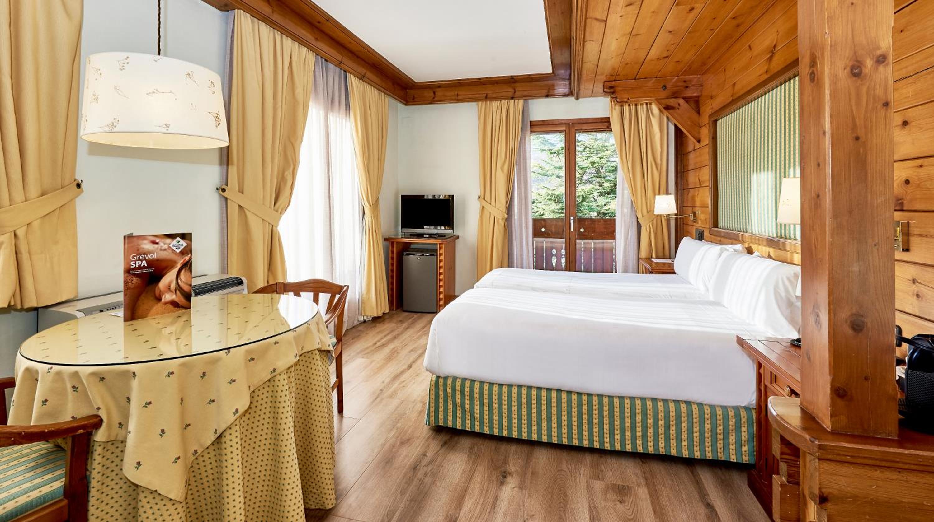 Superior Double or Twin Room with Spa Access photo 2