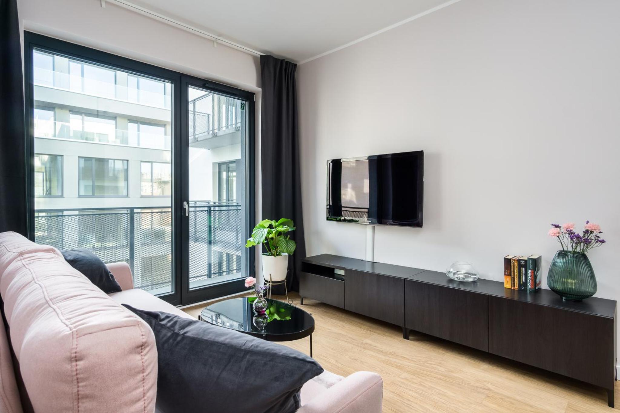 One-Bedroom Apartment - Photo 4