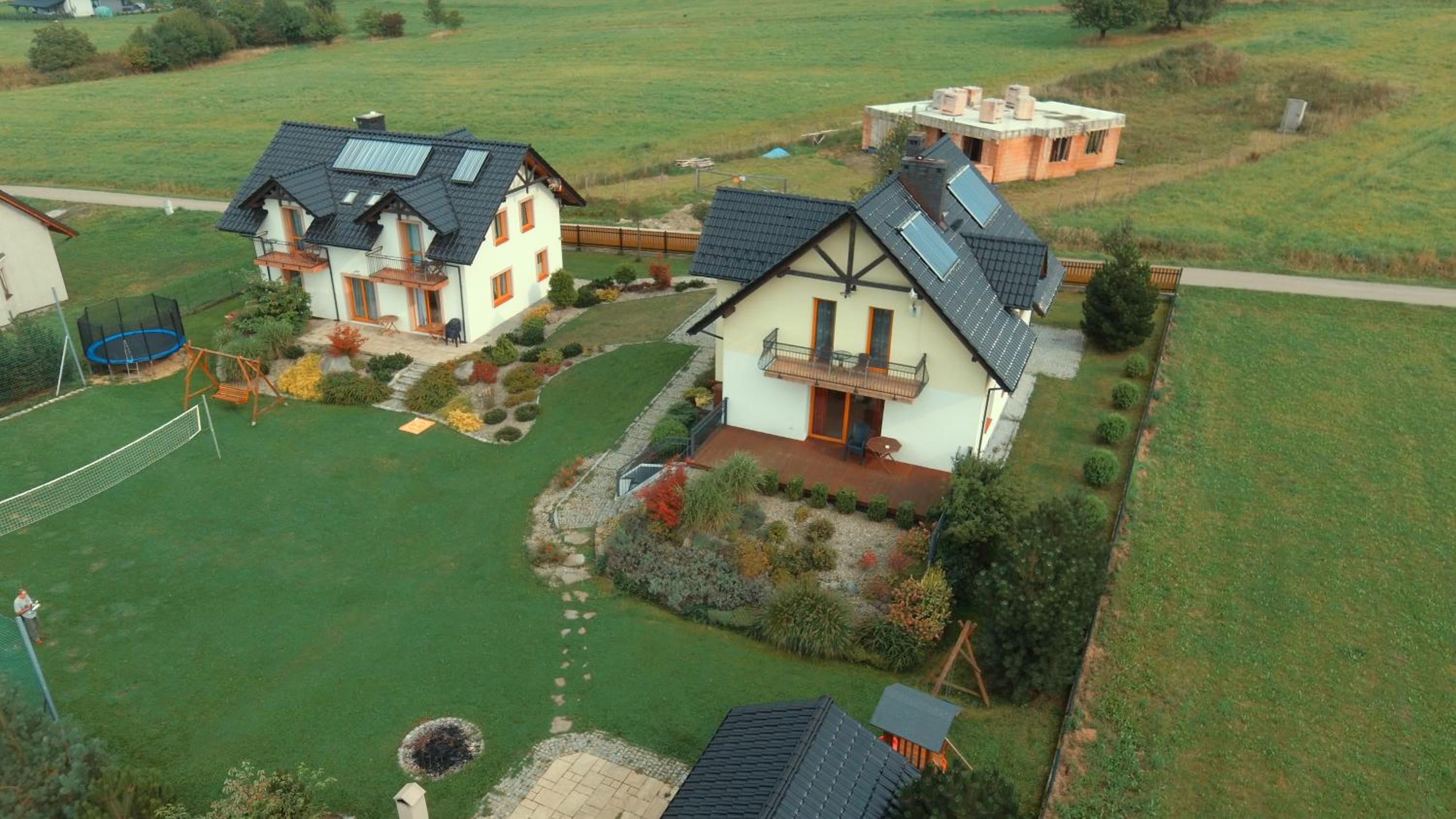 Four-Bedroom House - Photo 16