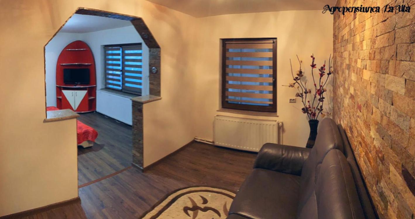Family Room with Private Bathroom photo 3