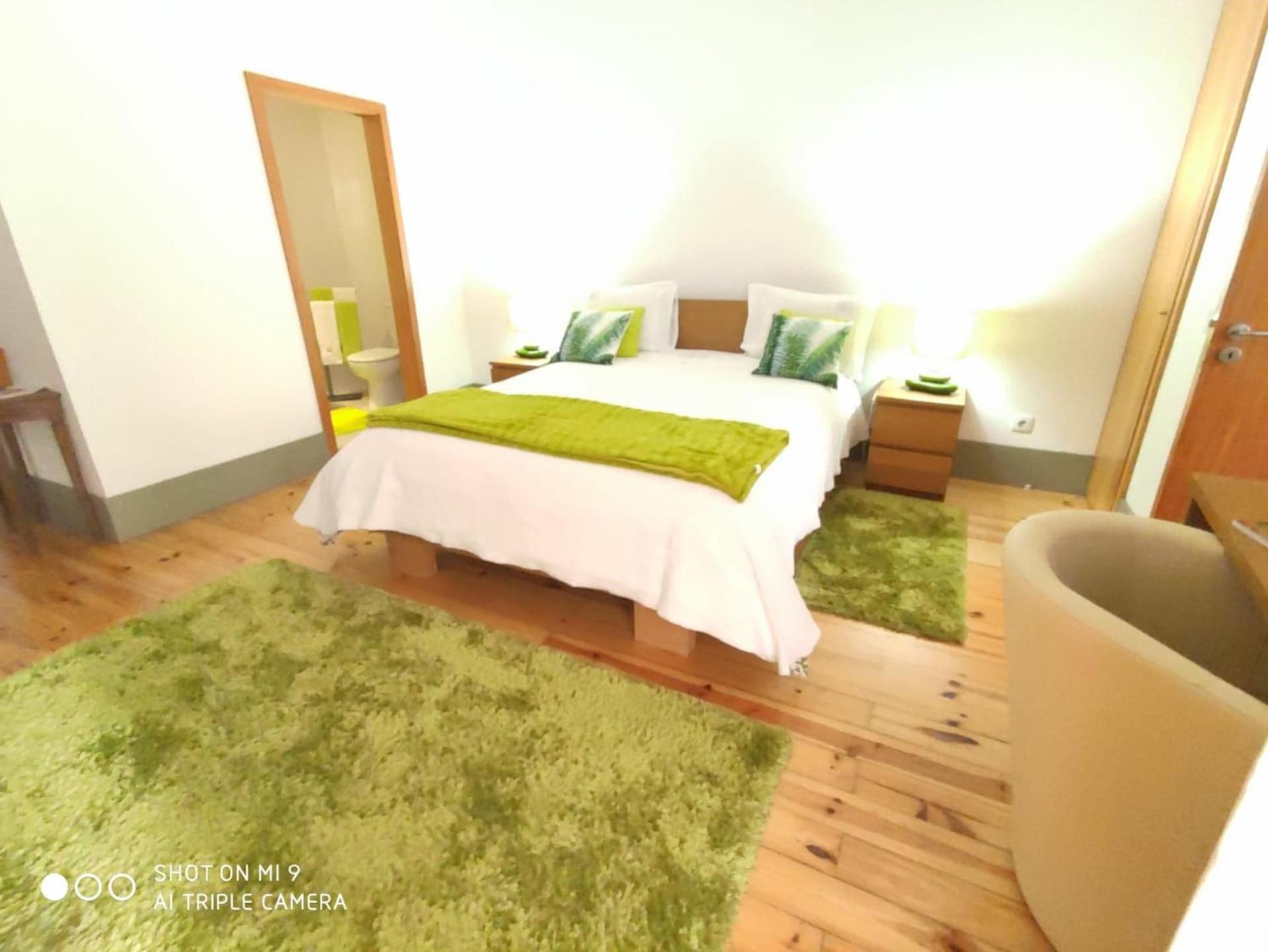 One-Bedroom Apartment - Photo 2