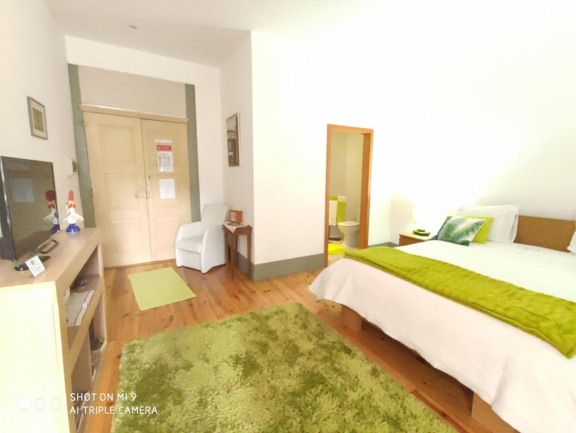 One-Bedroom Apartment - Photo 12