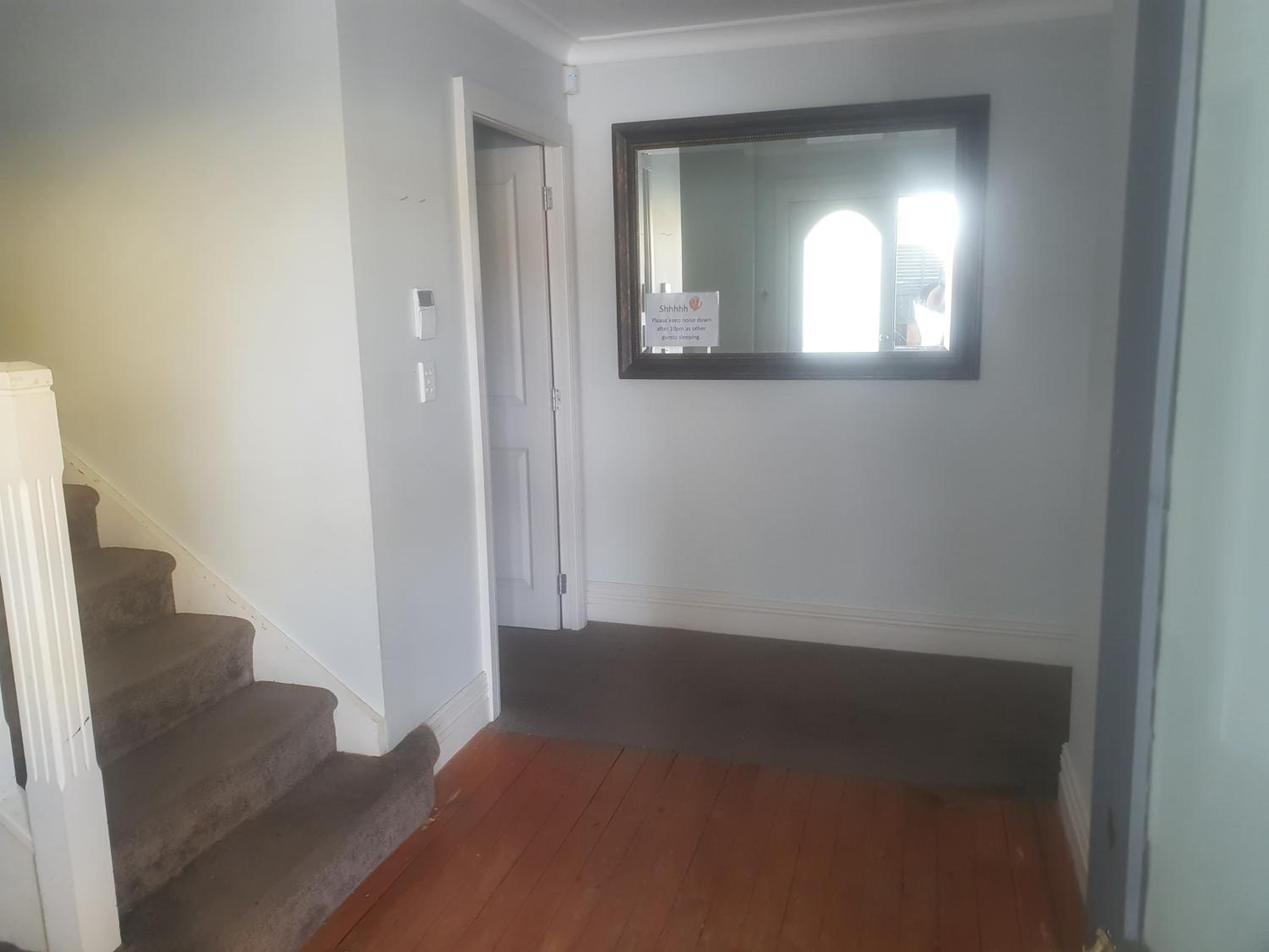 Deluxe Room (2 Adults + 1 Child) - Photo 8