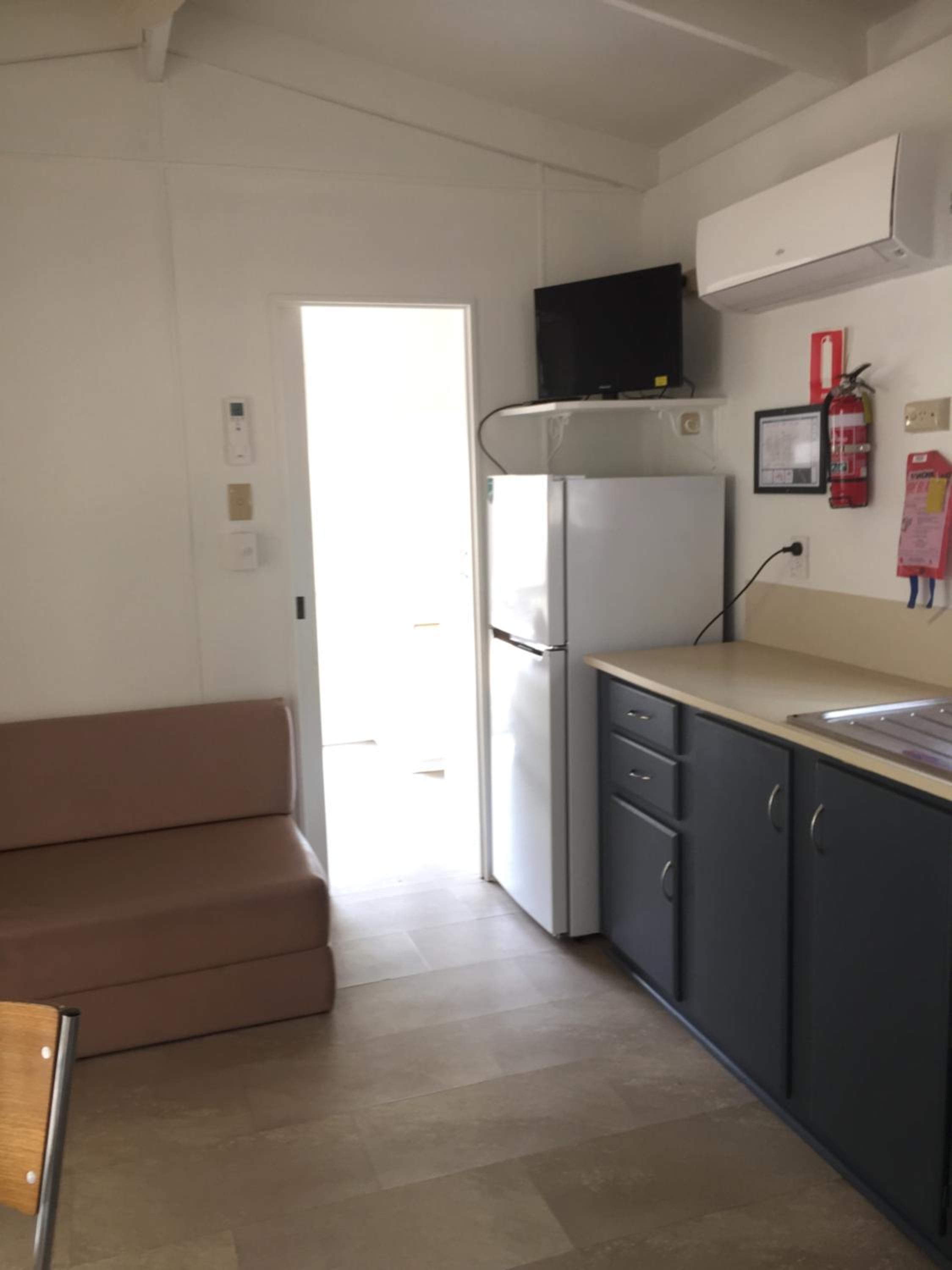 Family Budget Cabin photo 3
